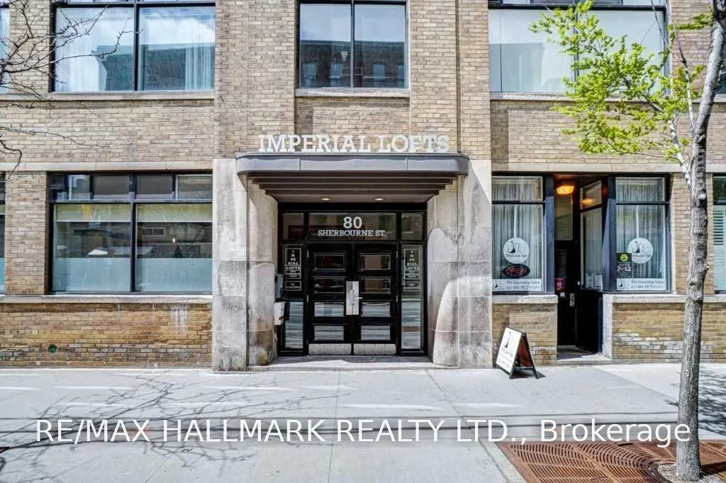 80 Sherbourne Street #106