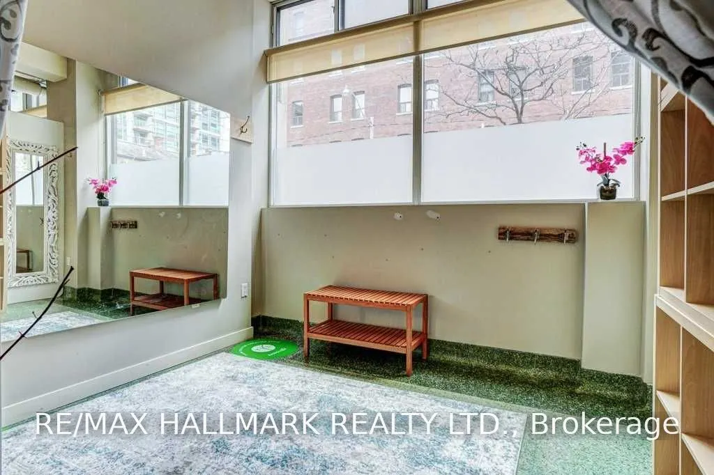 80 Sherbourne Street #106