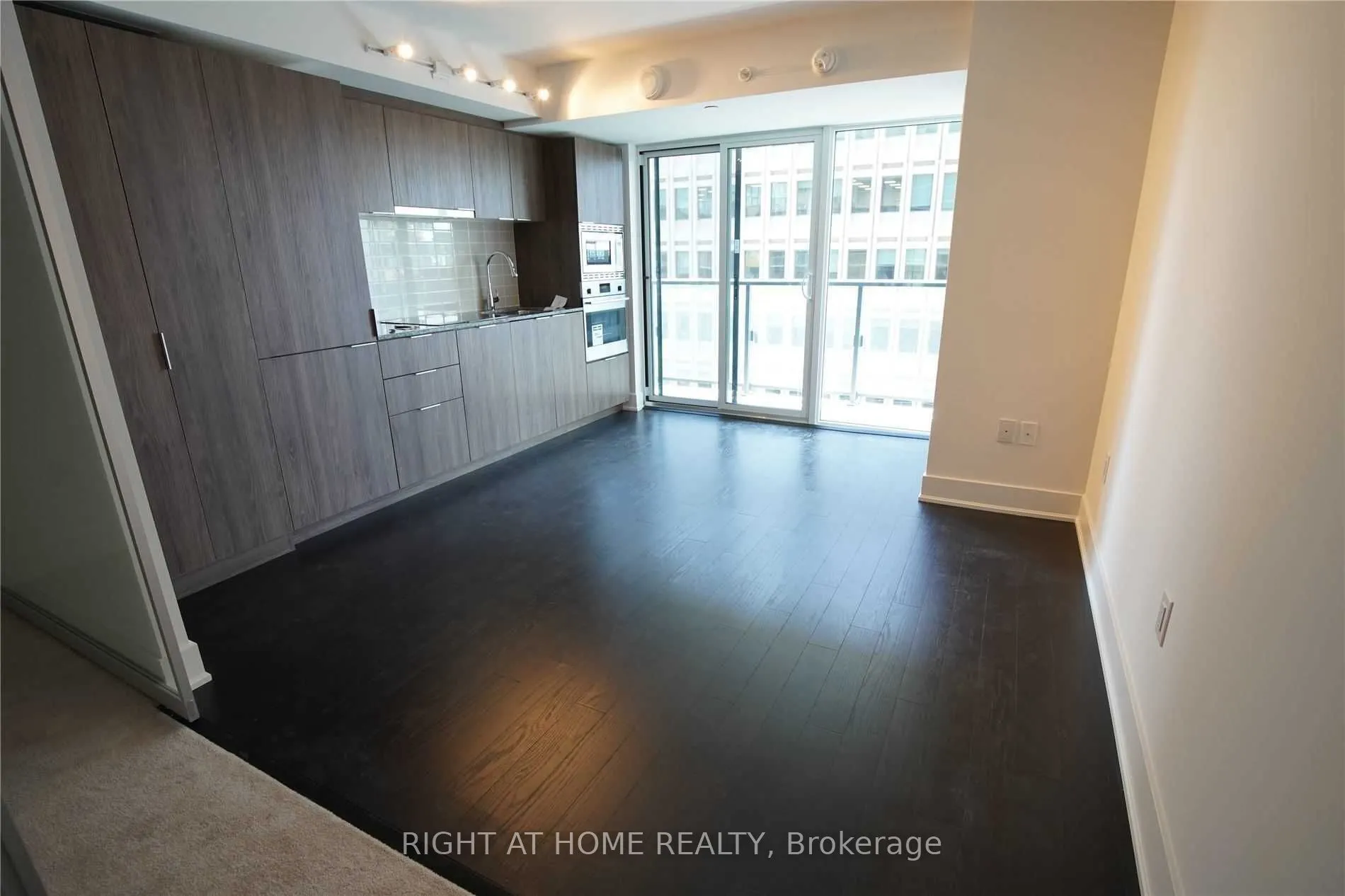 955 Bay Street #1612