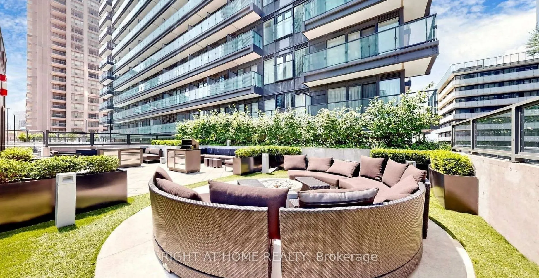 955 Bay Street #1612