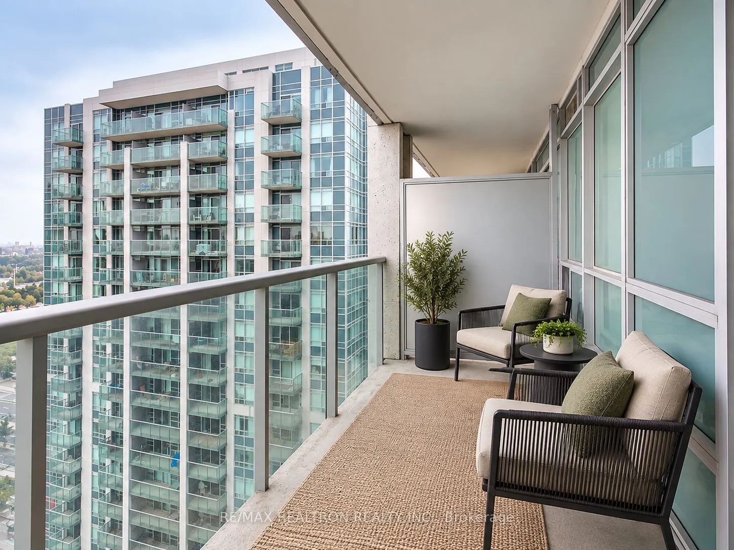 16 Harrison Garden Boulevard #2406