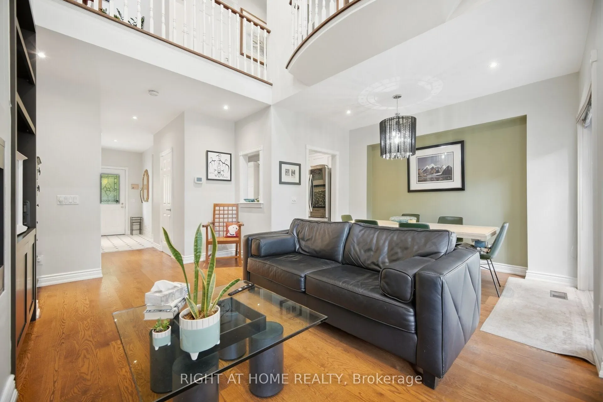 219 Broadway Avenue
