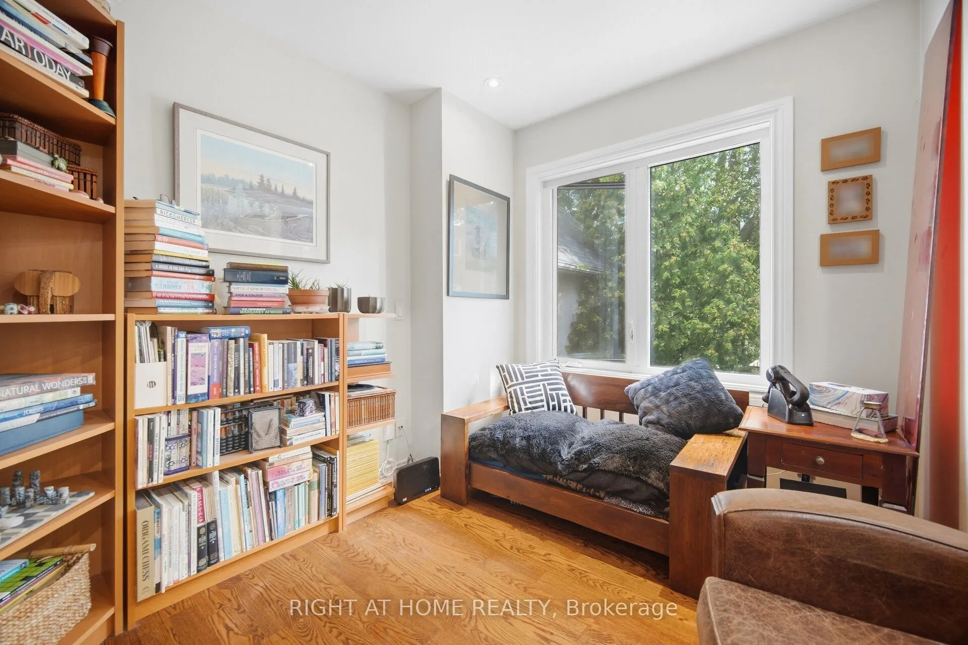 219 Broadway Avenue