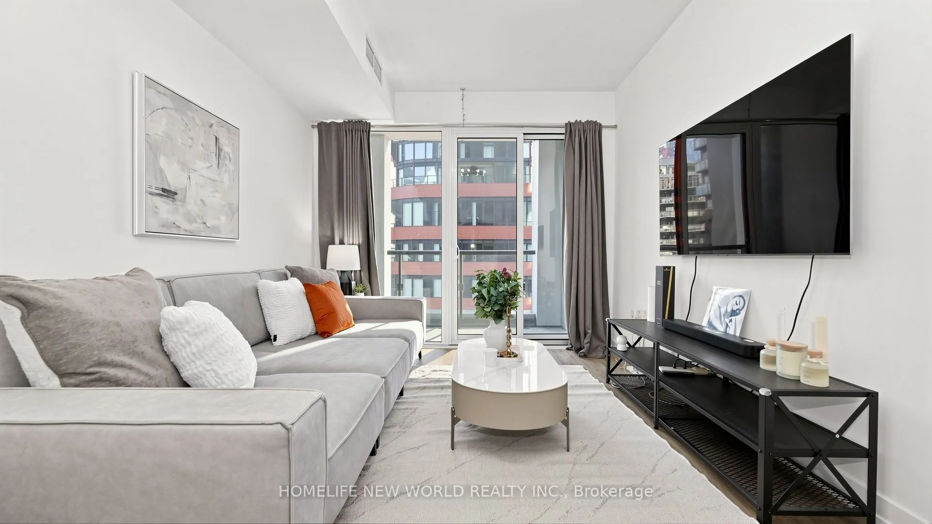 158 Front Street E #813