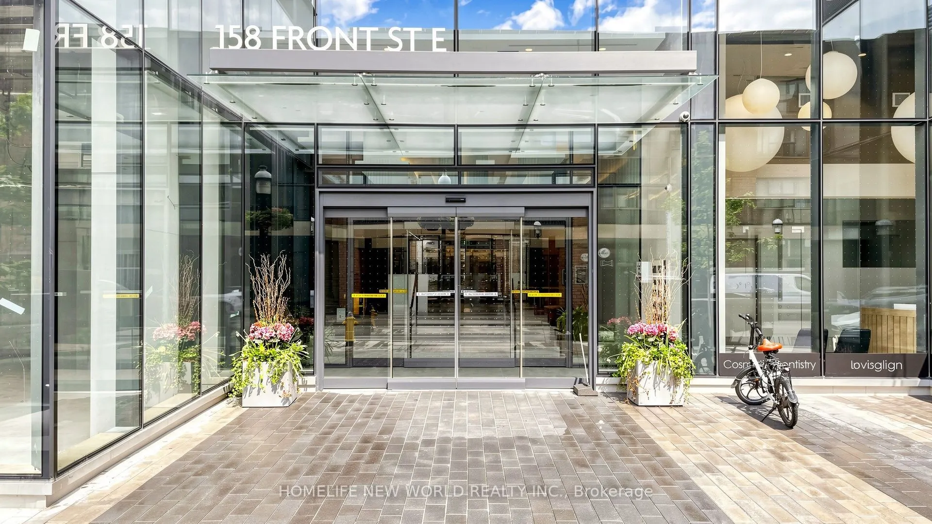 158 Front Street E #813