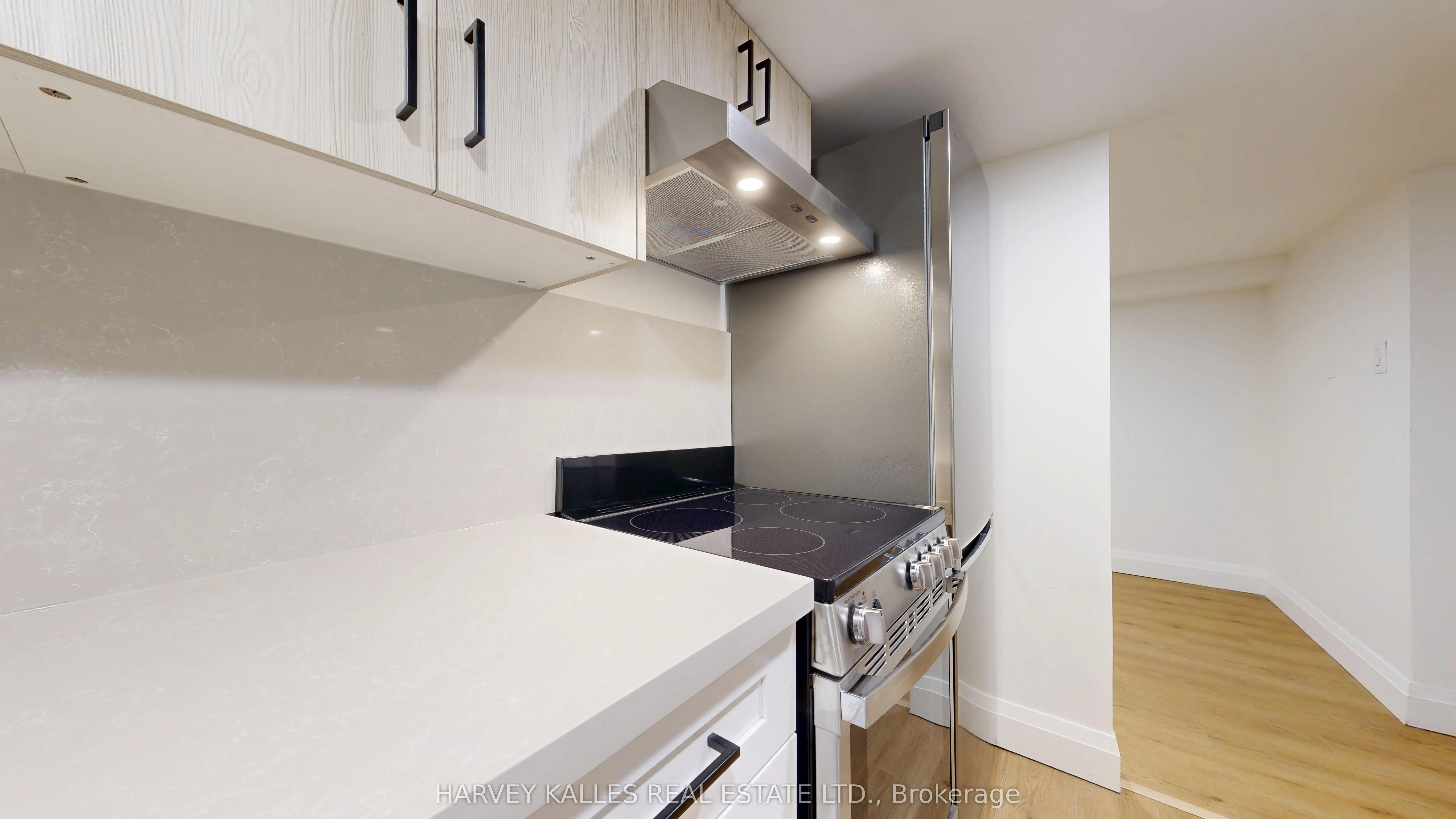 1214 Avenue Road #3