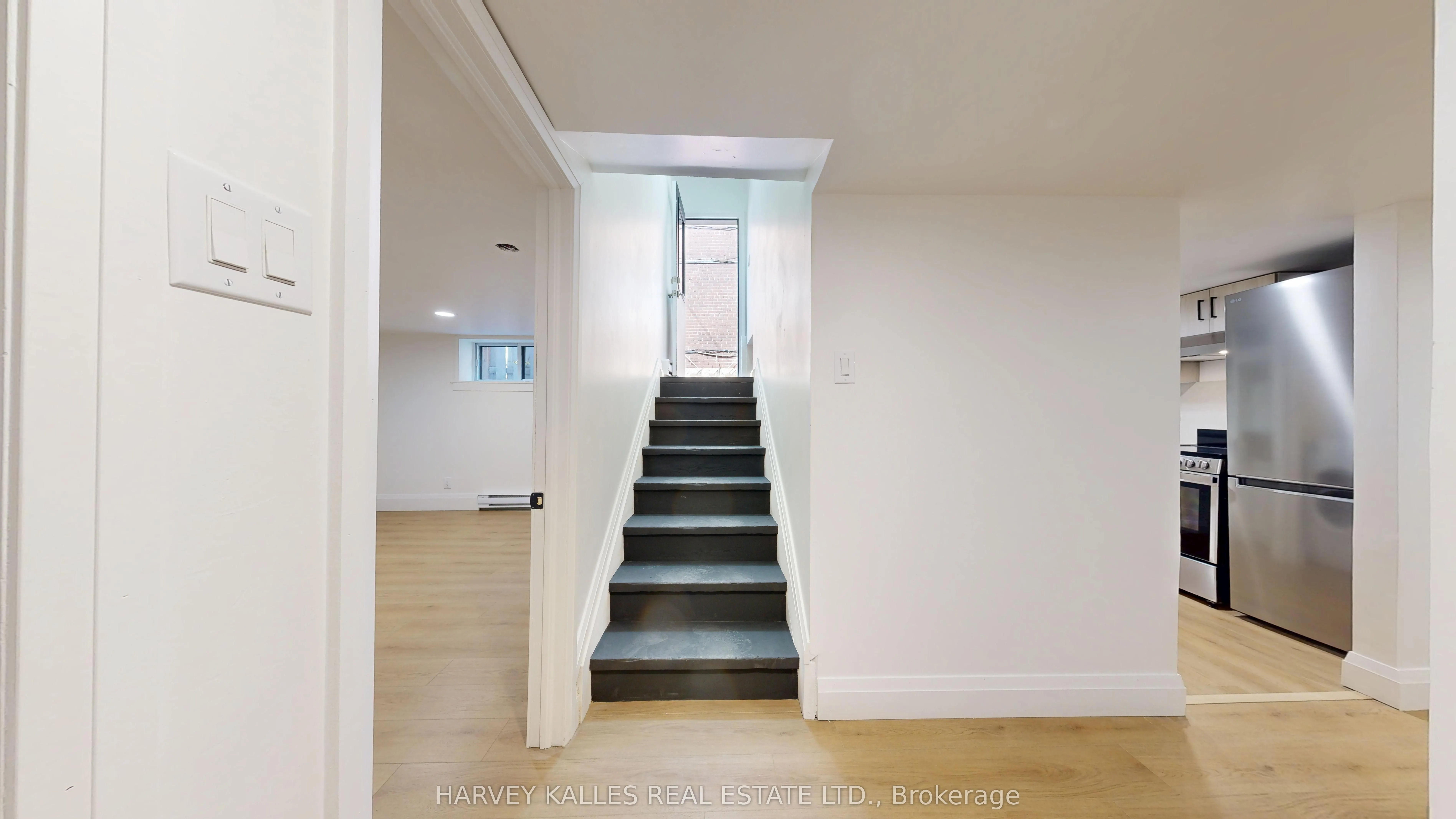 1214 Avenue Road #3