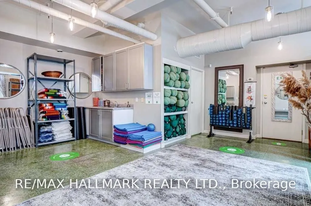 80 Sherbourne Street #106