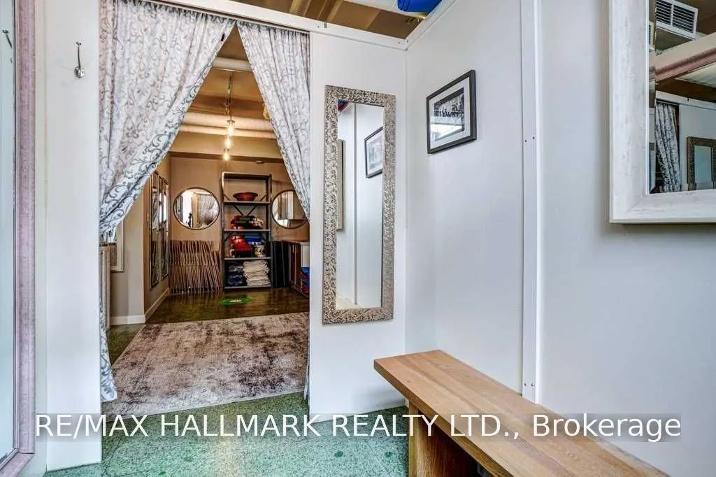 80 Sherbourne Street #106