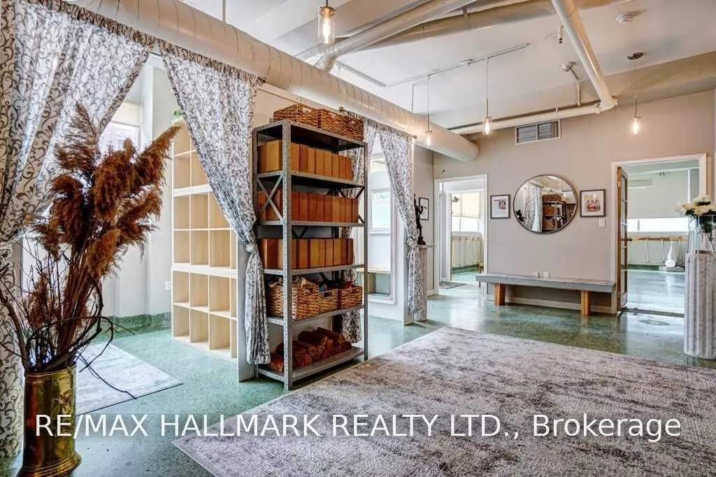 80 Sherbourne Street #106