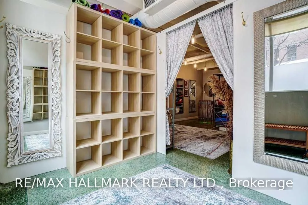 80 Sherbourne Street #106