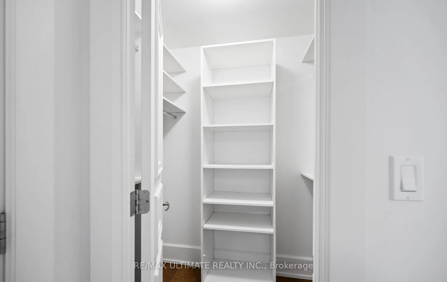 662 Sheppard Avenue #303c