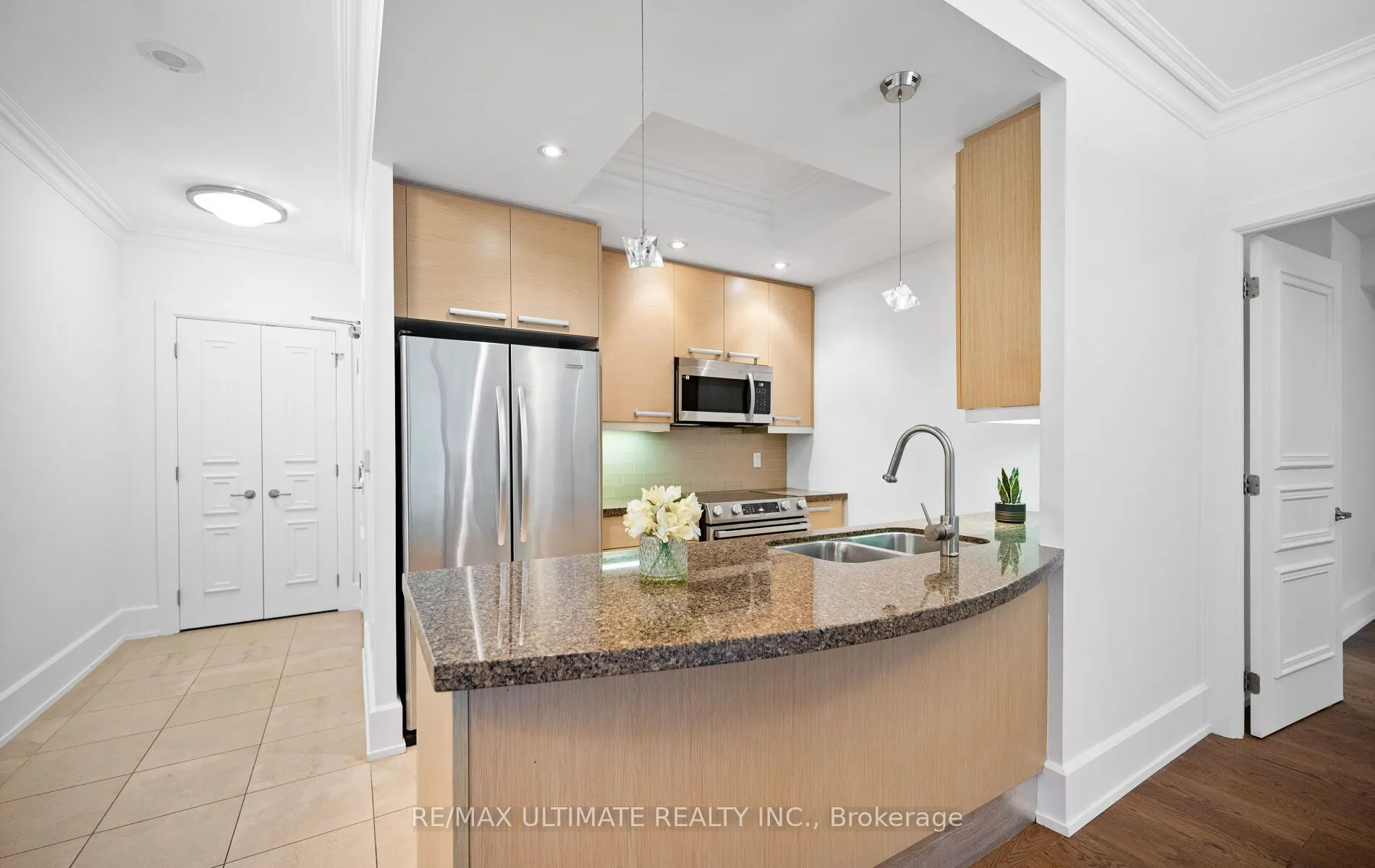662 Sheppard Avenue #303c