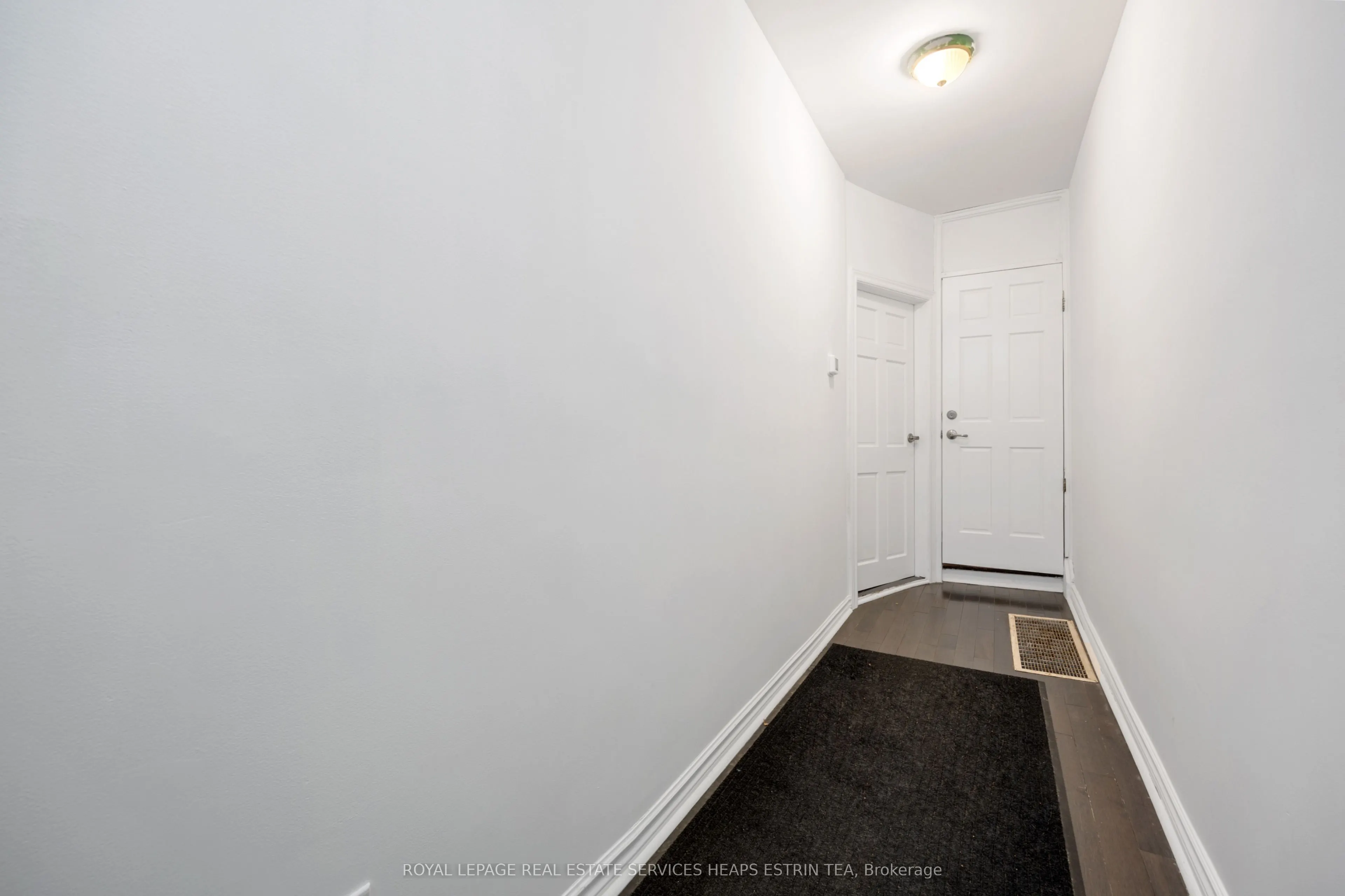 124 Argyle Street #Main