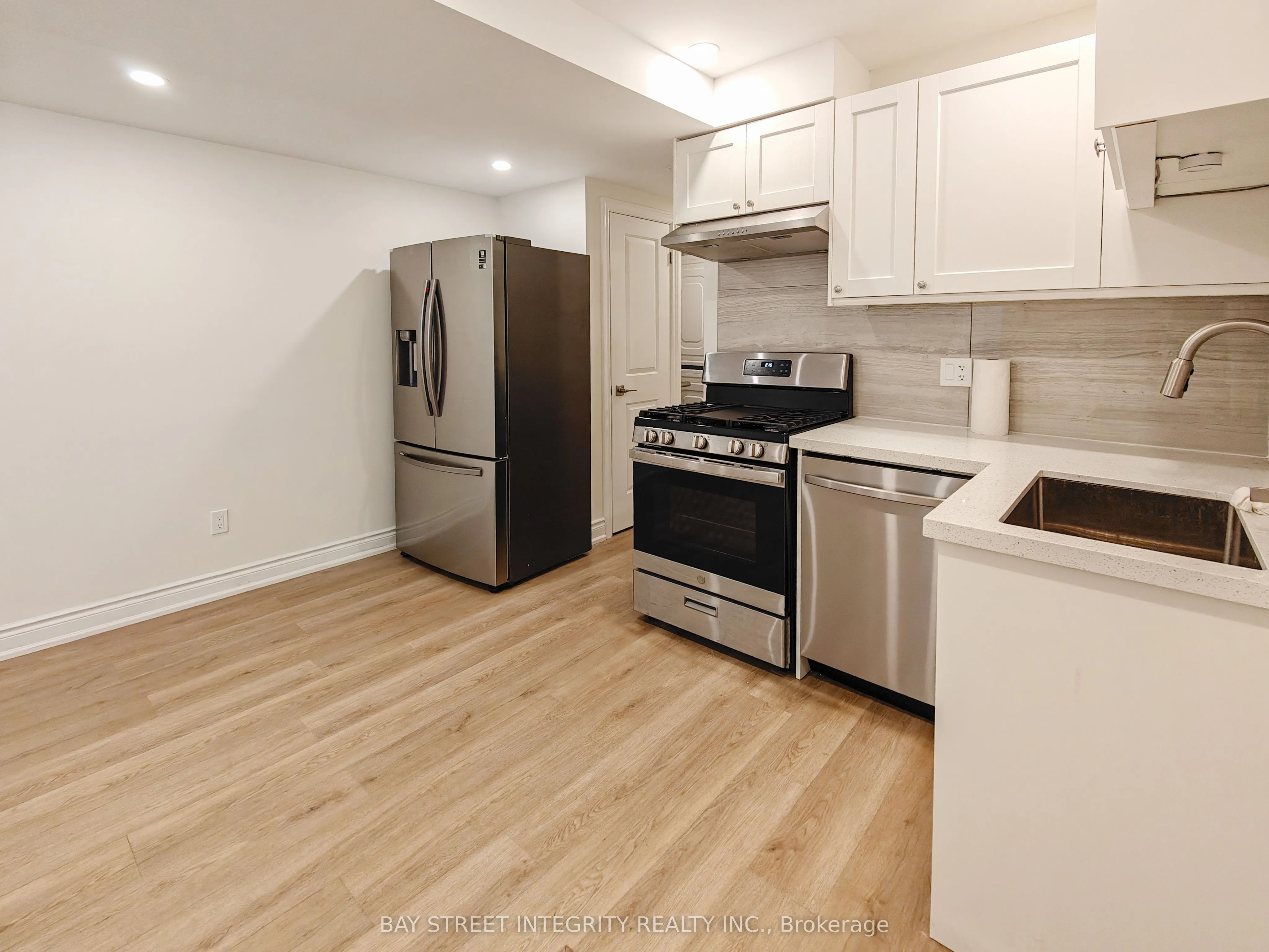 598 Crawford Street #Lower