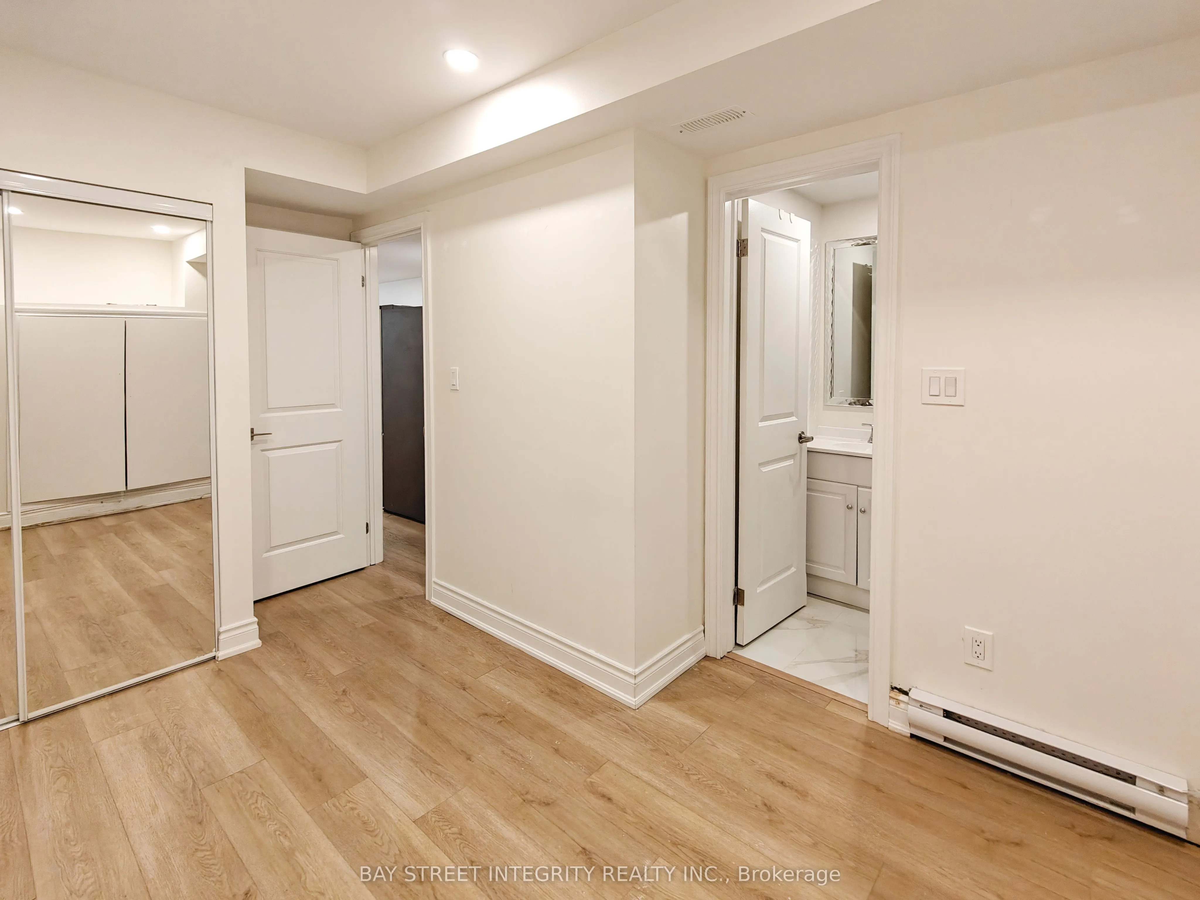 598 Crawford Street #Lower
