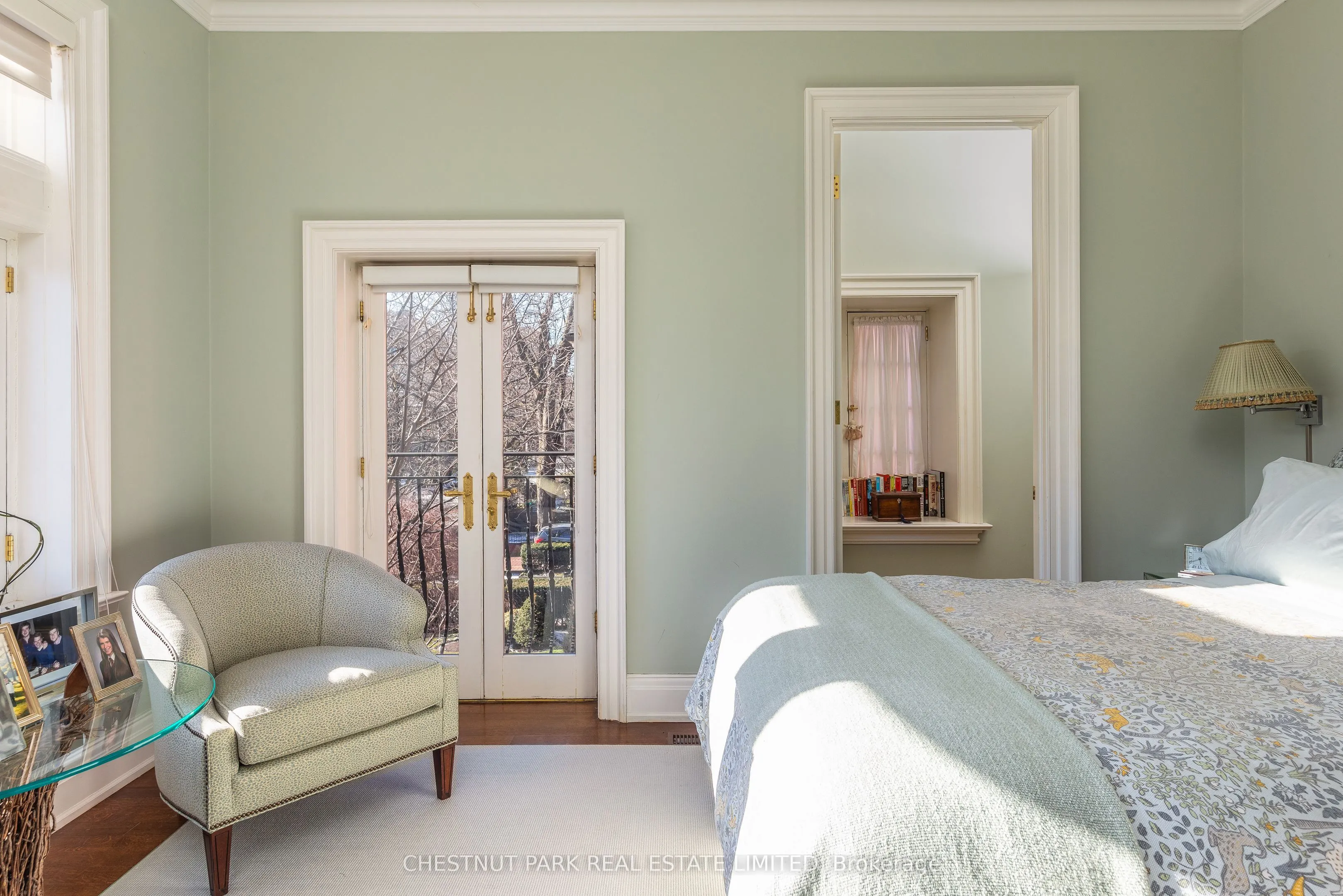 40 Maple Avenue #4