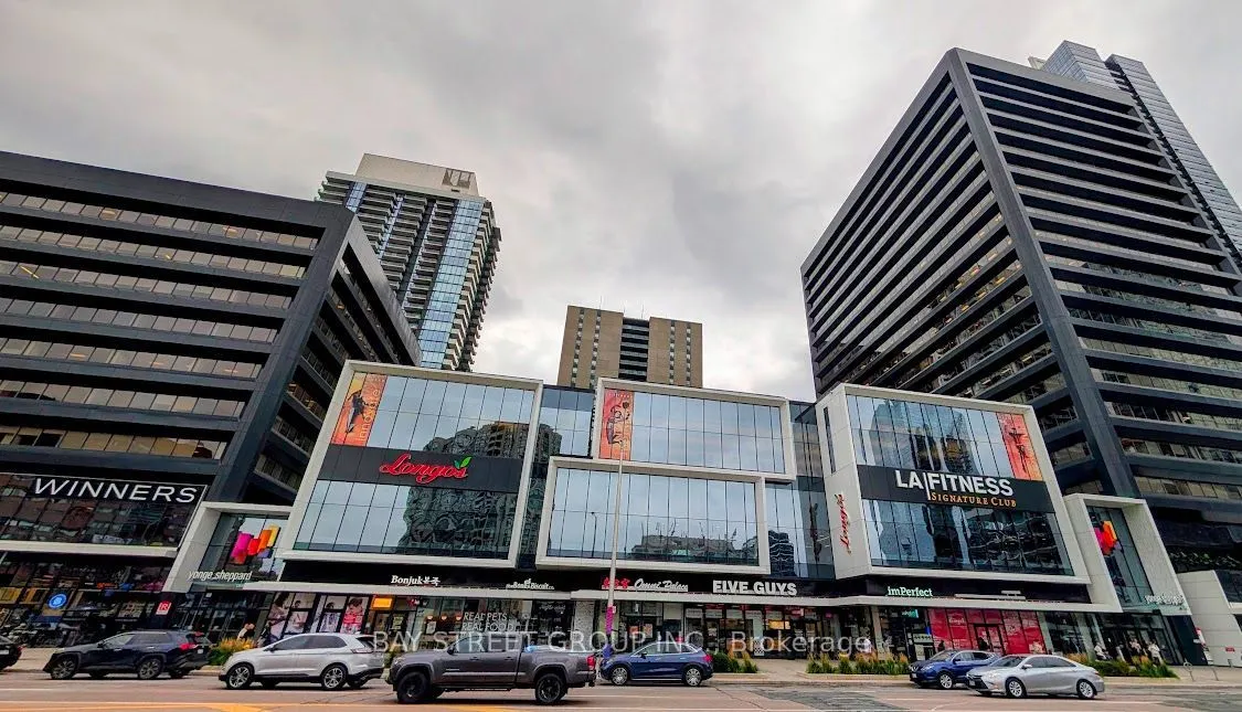 4978 Yonge Street #1812