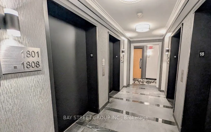 4978 Yonge Street #1812