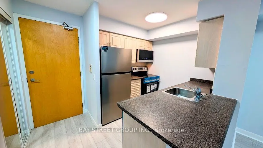 4978 Yonge Street #1812