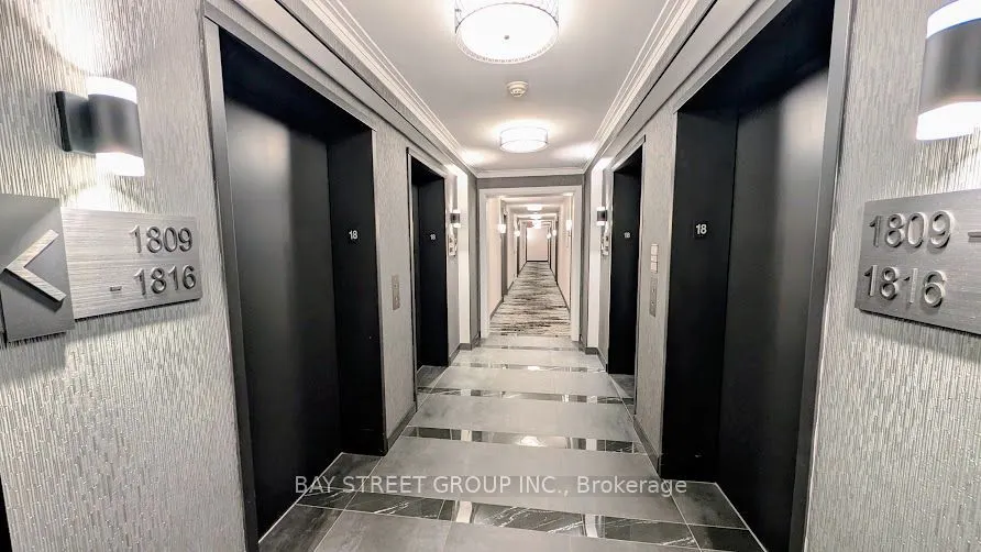 4978 Yonge Street #1812