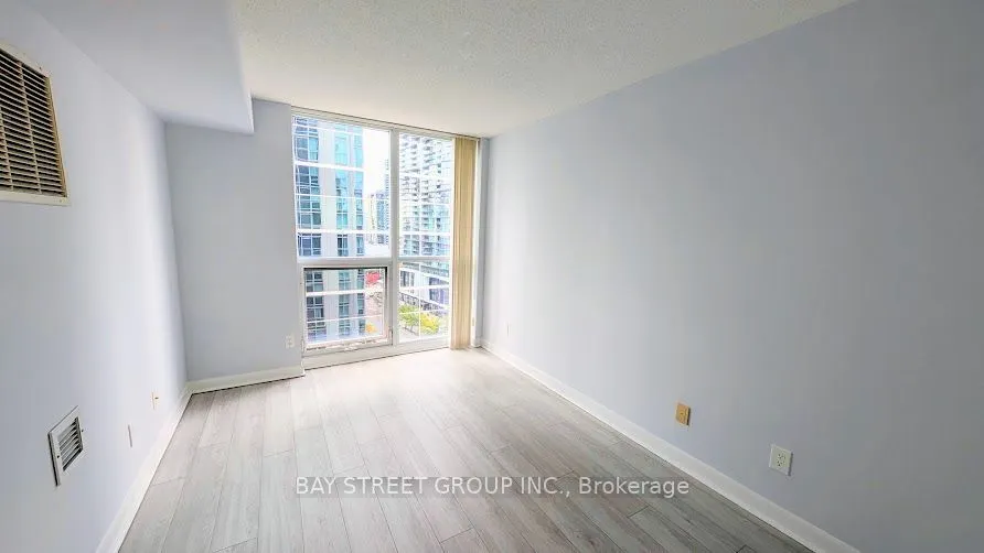 4978 Yonge Street #1812