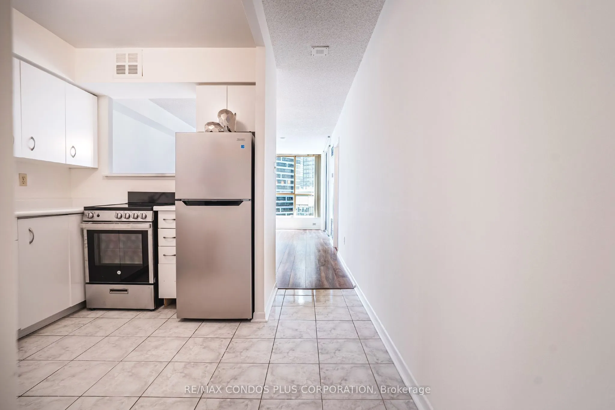 44 St Joseph Street #1811