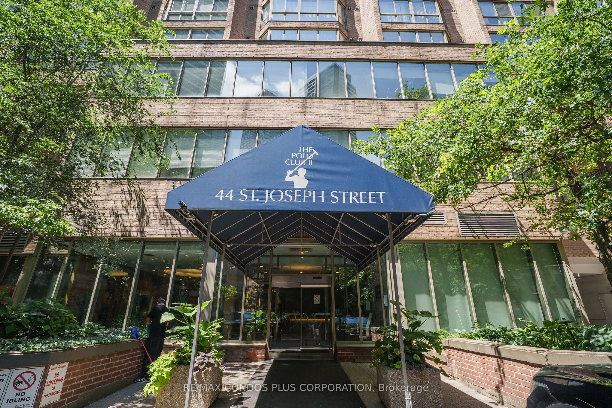 44 St Joseph Street #1811