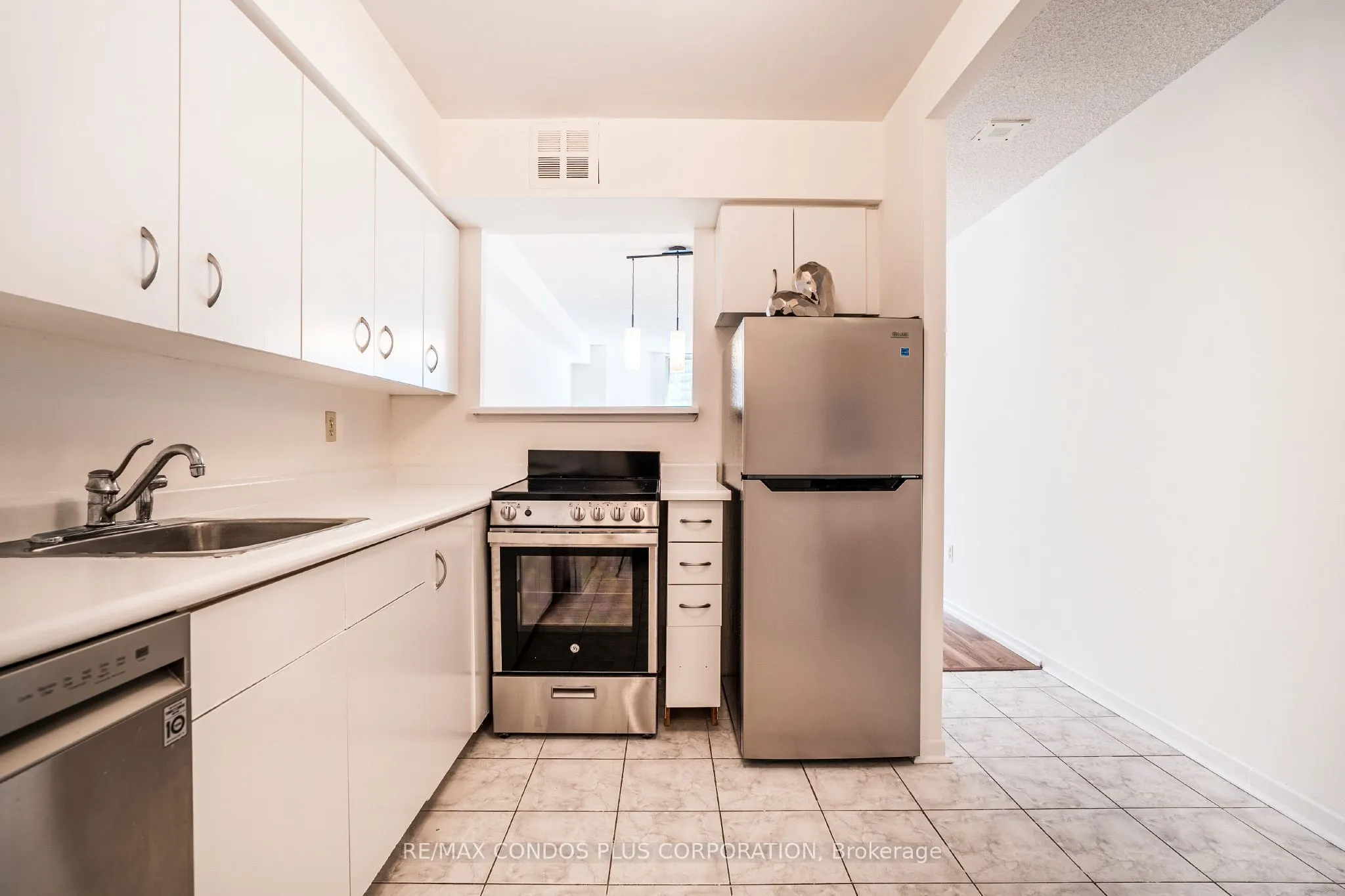 44 St Joseph Street #1811