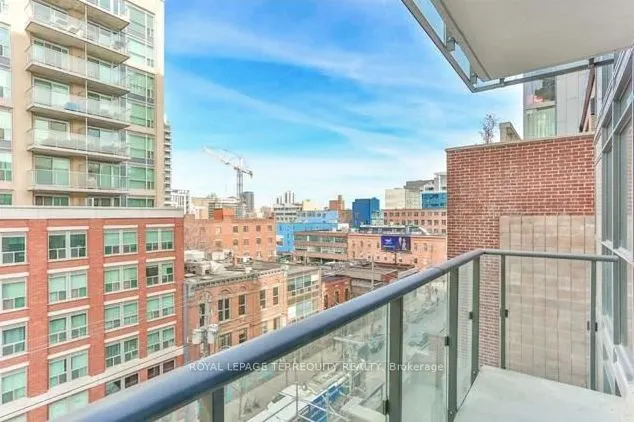 39 Sherbourne Street #609