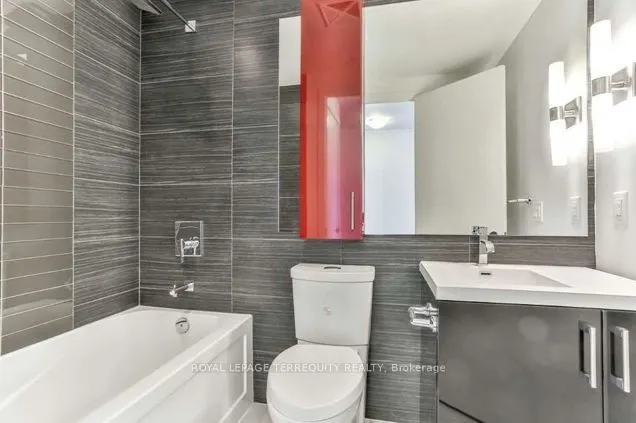 39 Sherbourne Street #609