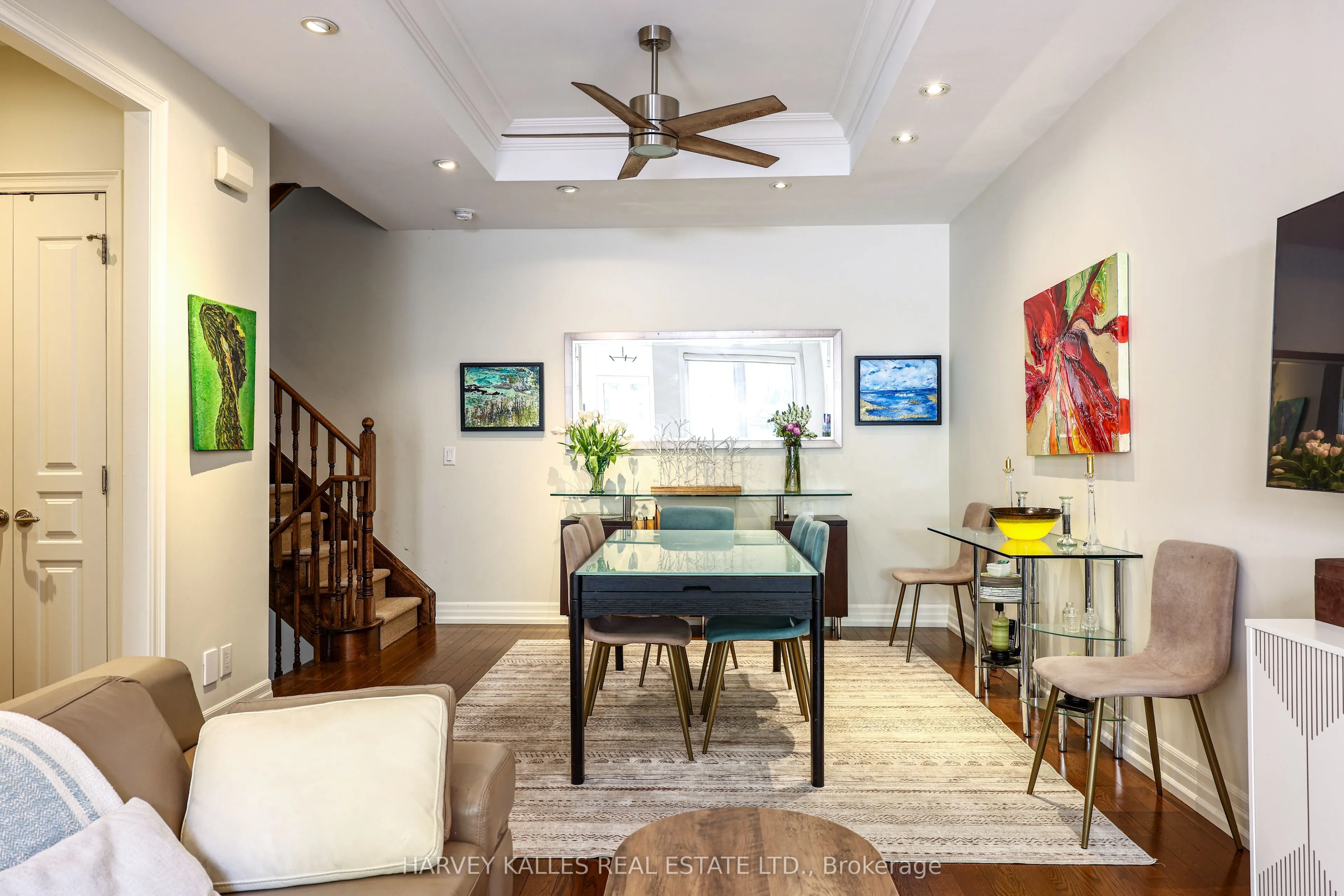 21 Burkebrook Place #TH9