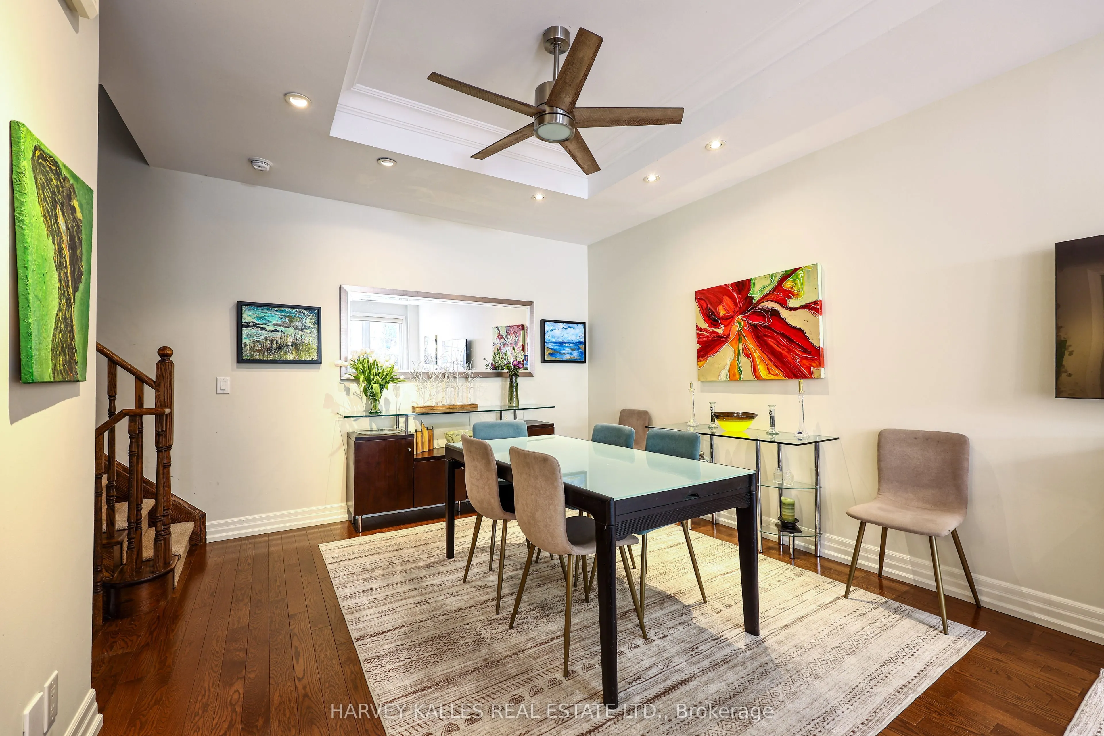 21 Burkebrook Place #TH9