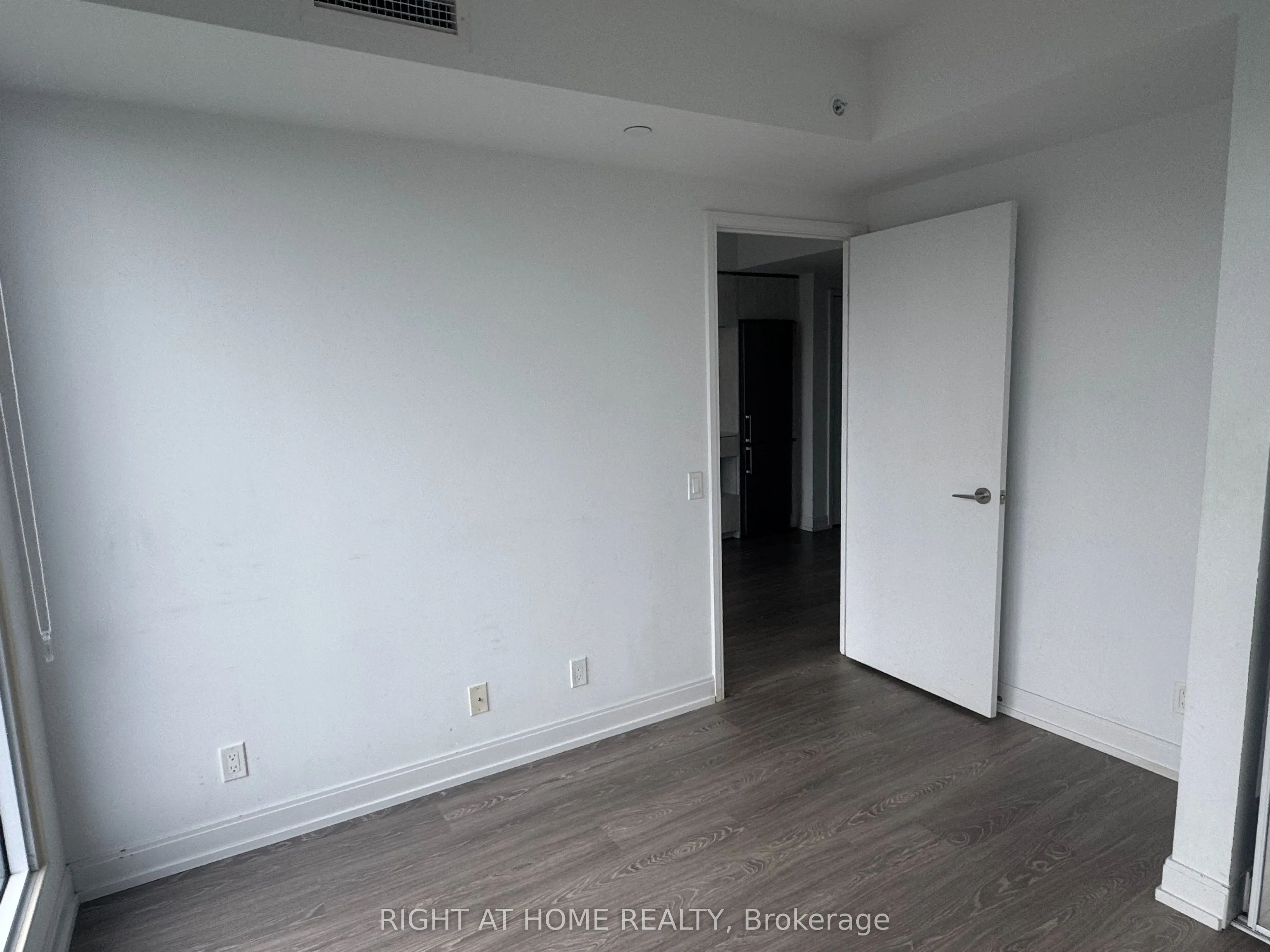 181 Dundas Street E #3708