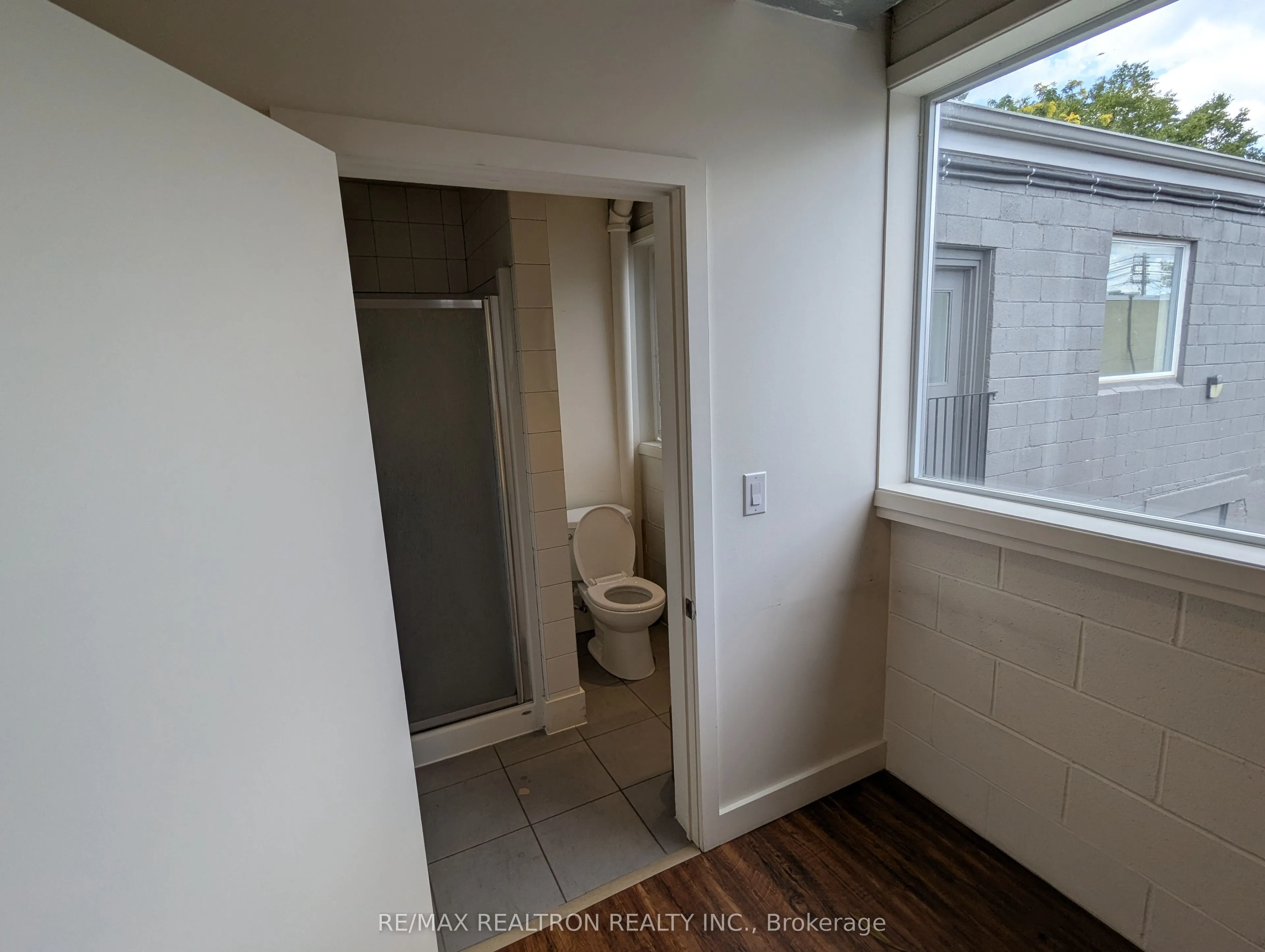 135 Tecumseth Street #12A