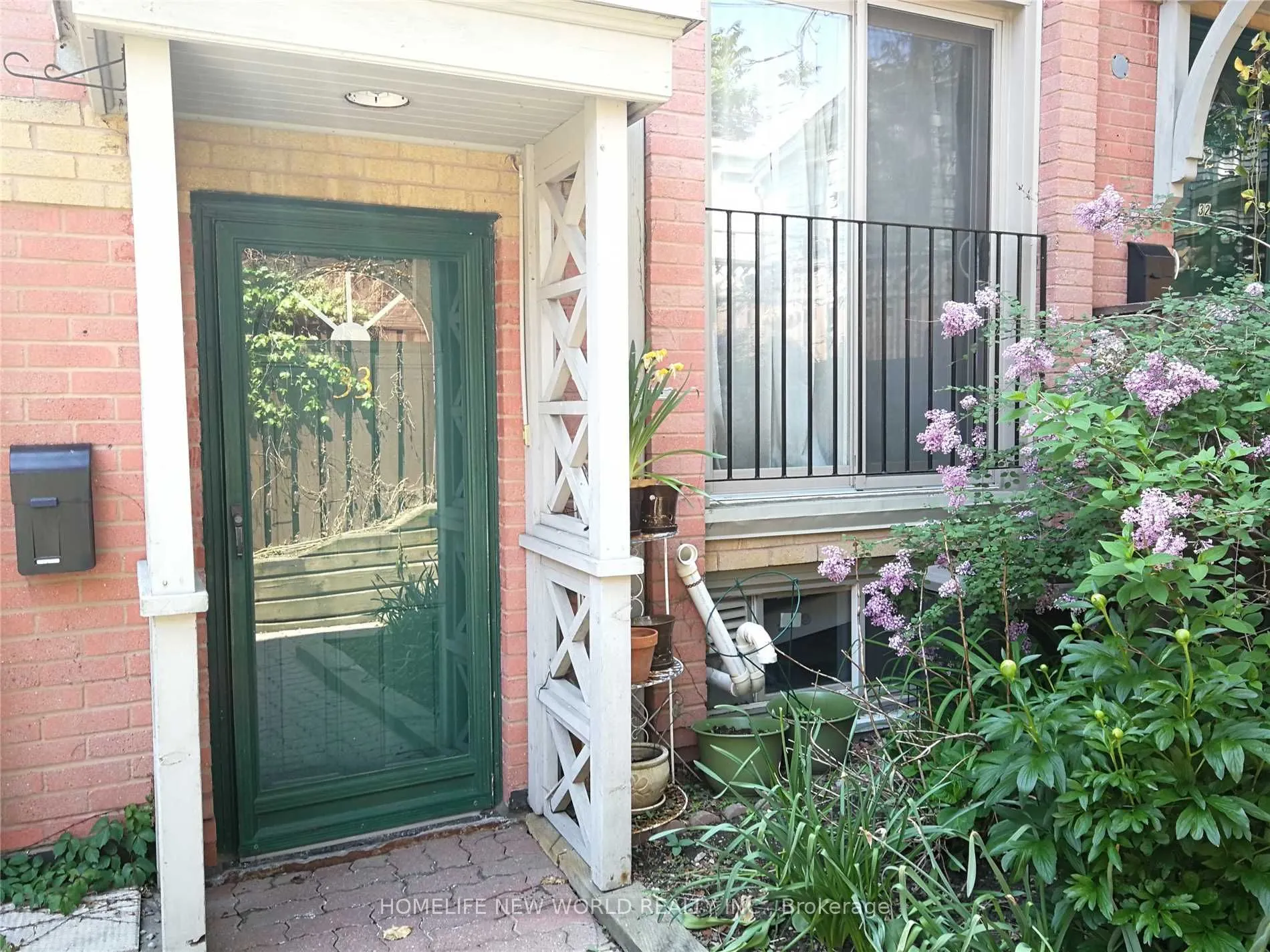 325 Jarvis Street #33