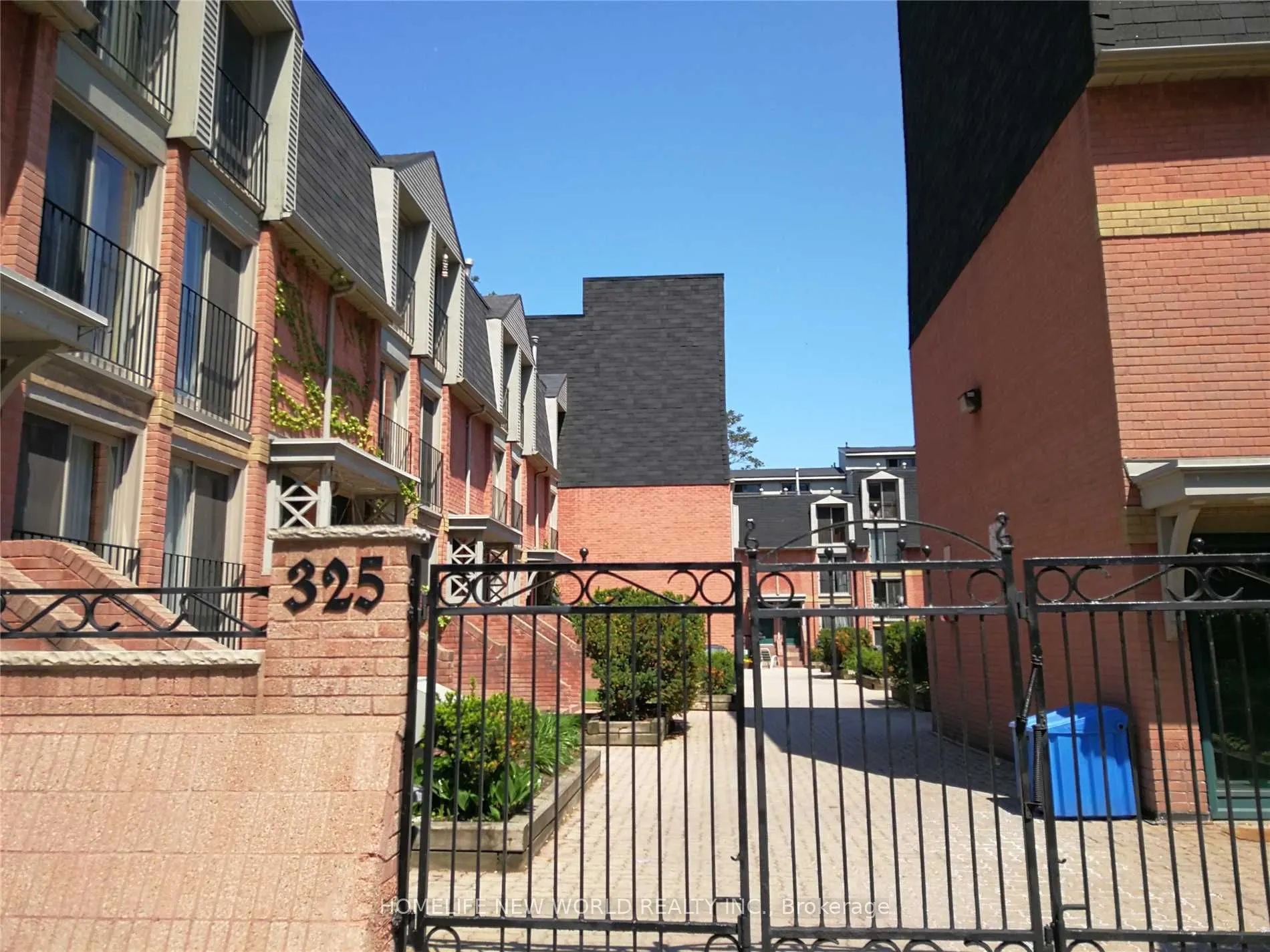 325 Jarvis Street #33