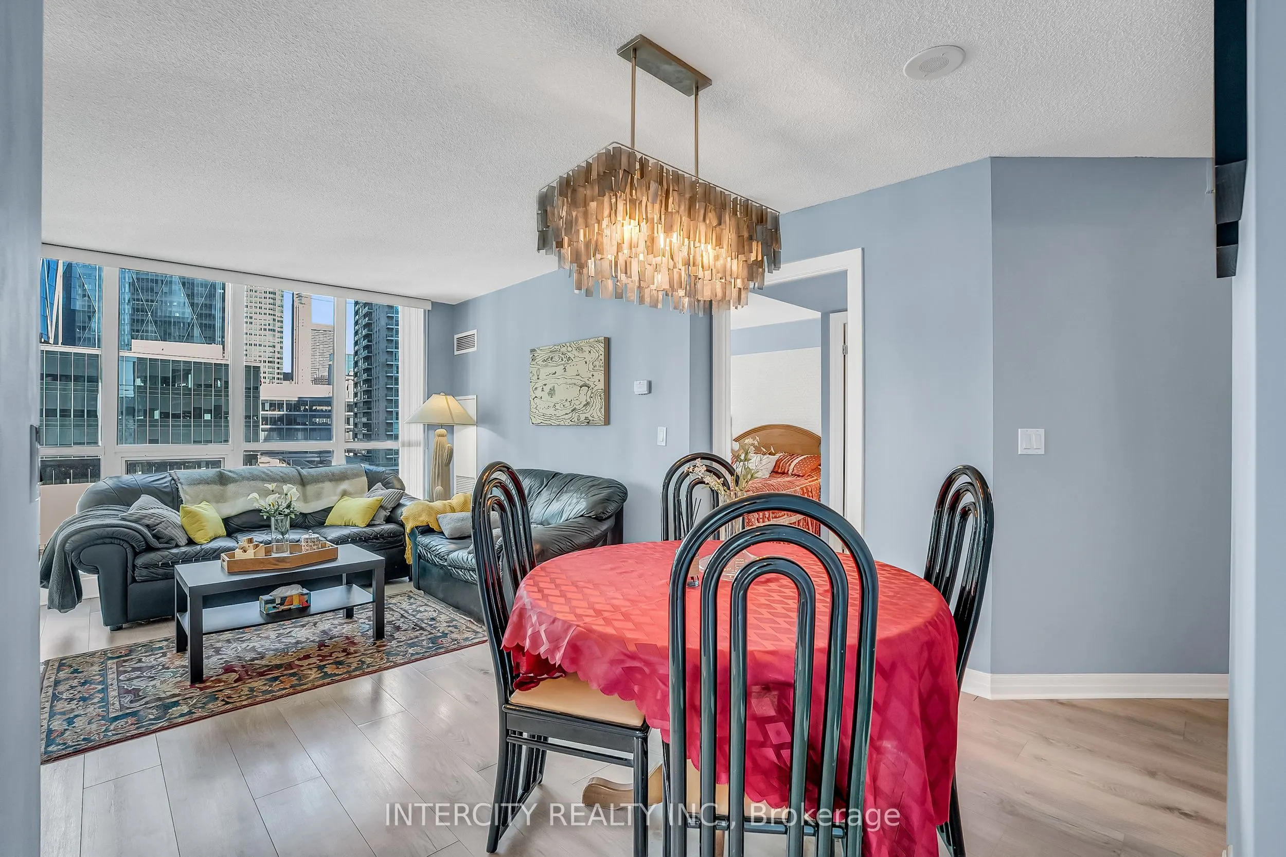 12 Yonge Street #1010