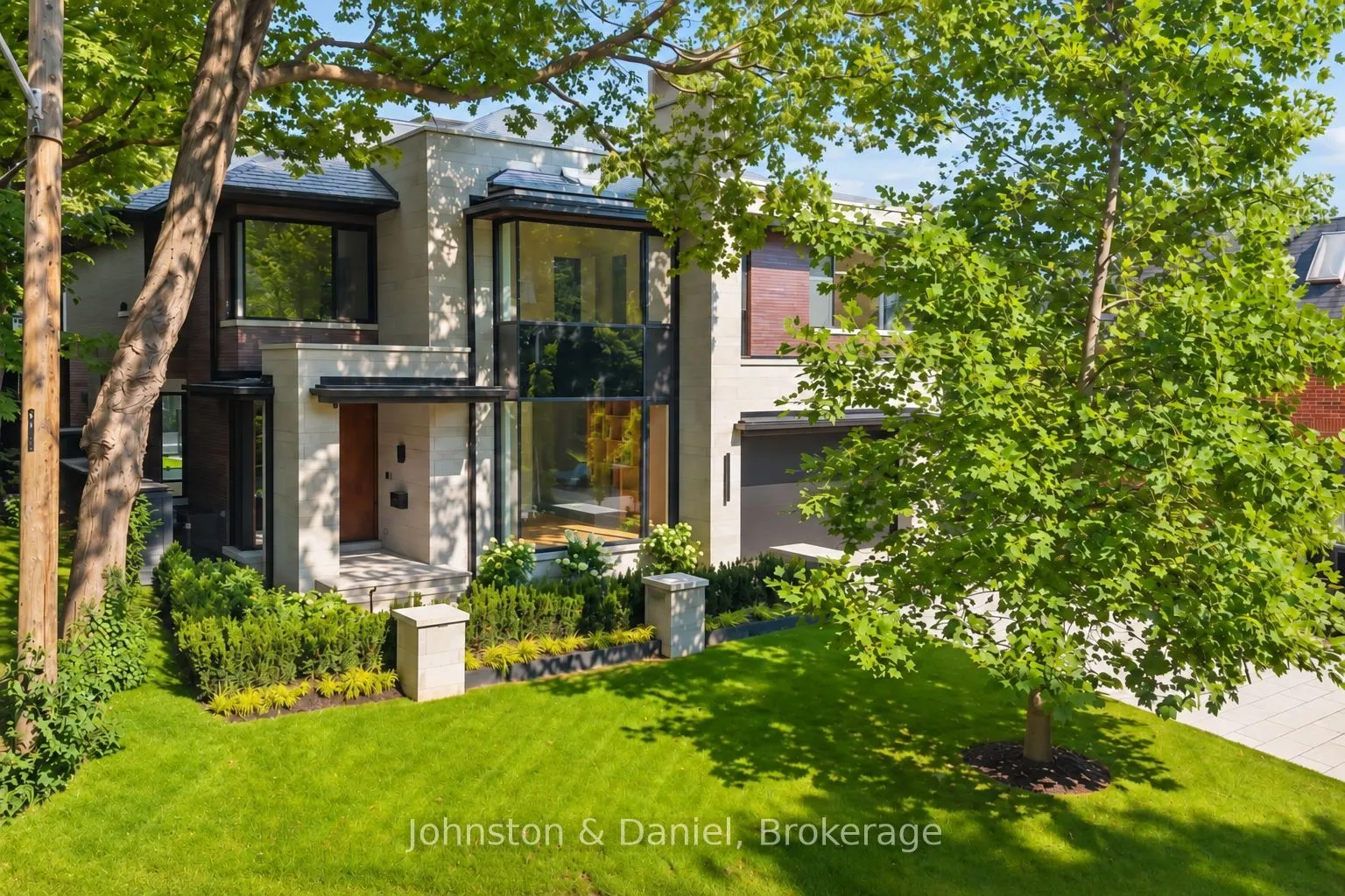 5 Fidelia Avenue