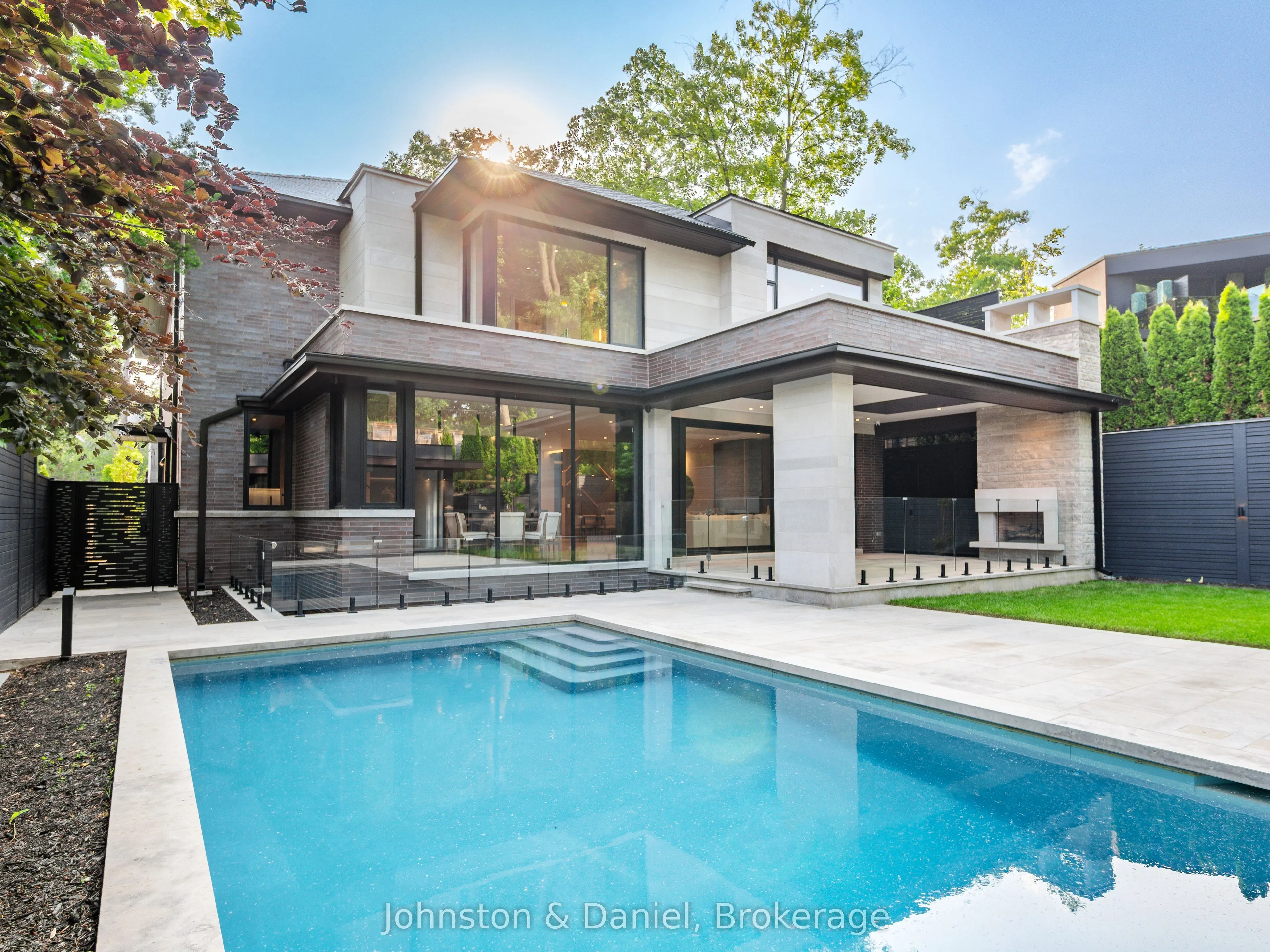 5 Fidelia Avenue