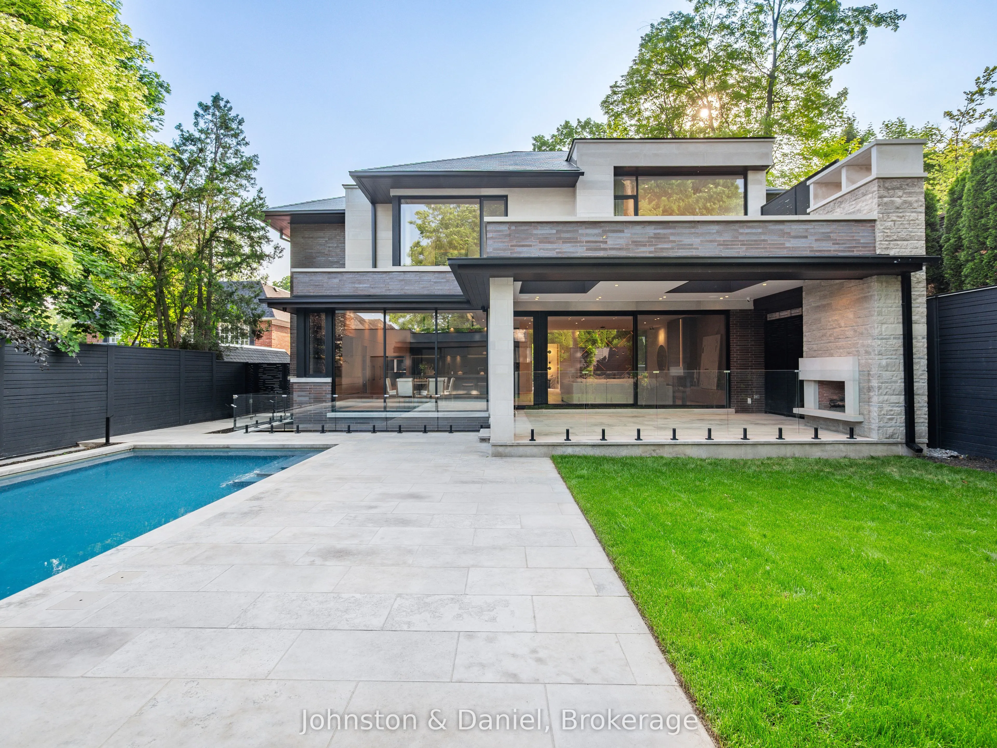 5 Fidelia Avenue