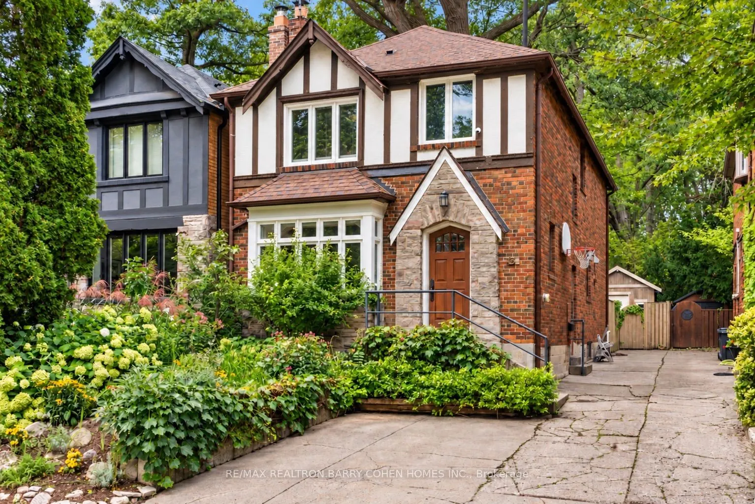 6 Nina Street
