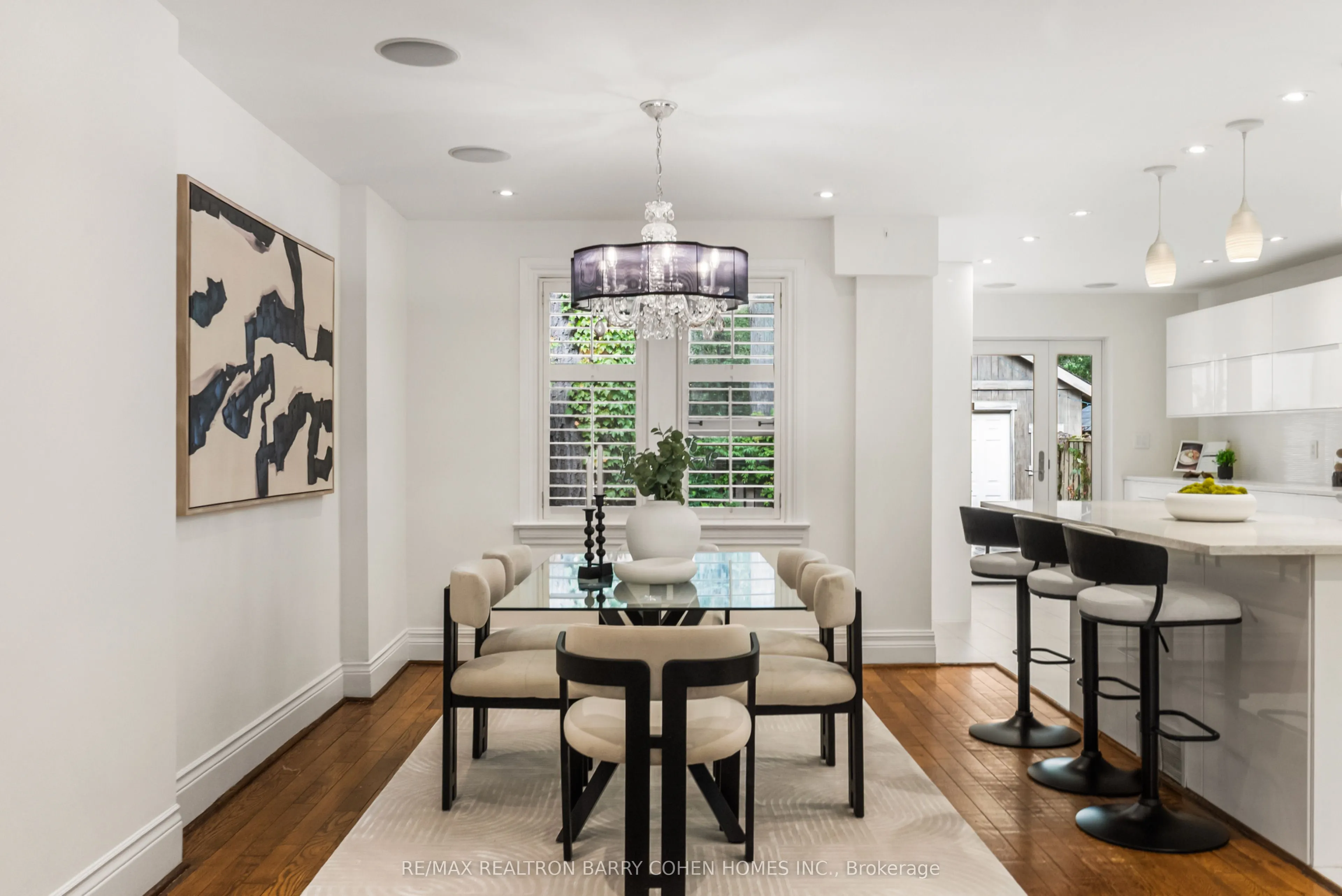 6 Nina Street