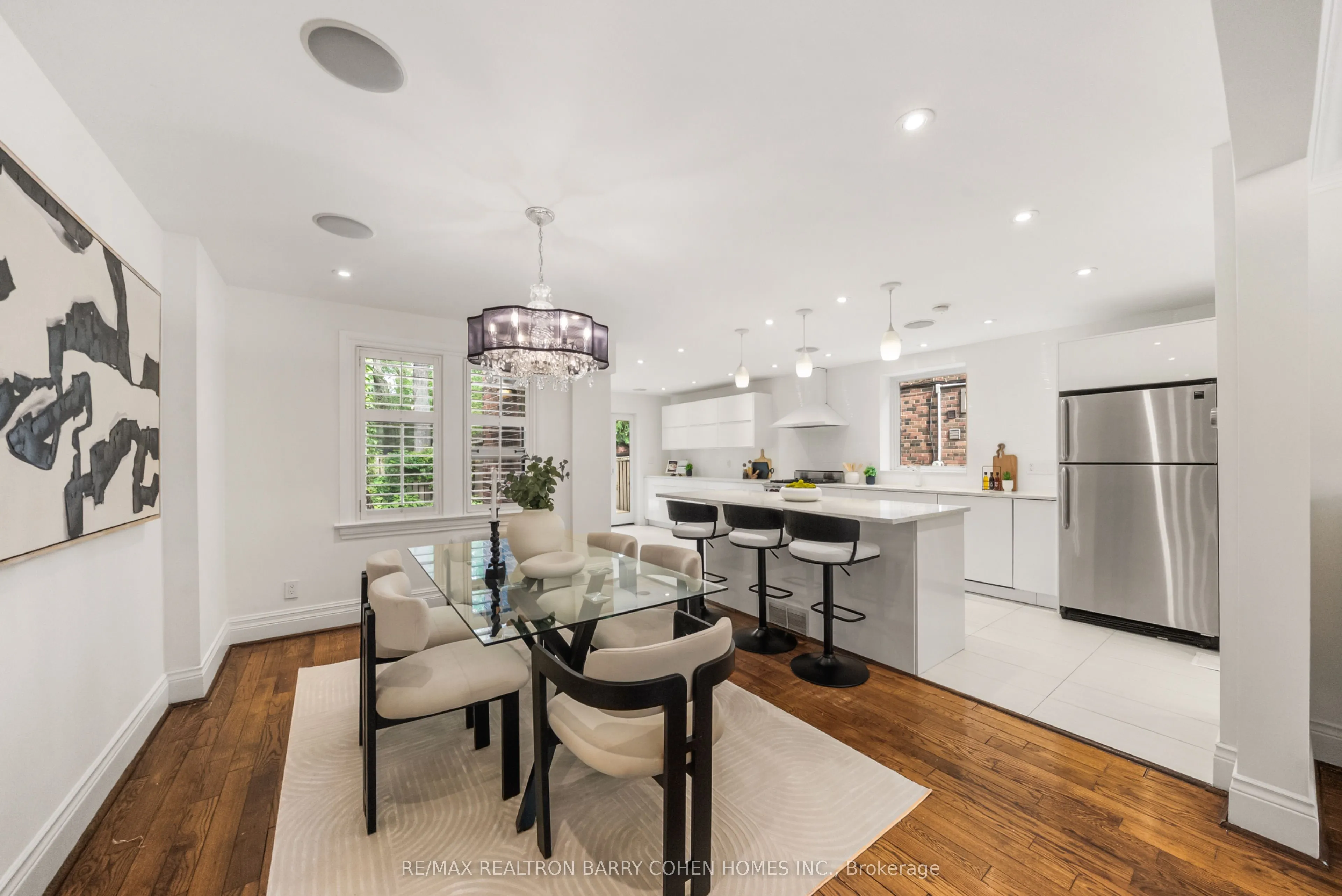 6 Nina Street