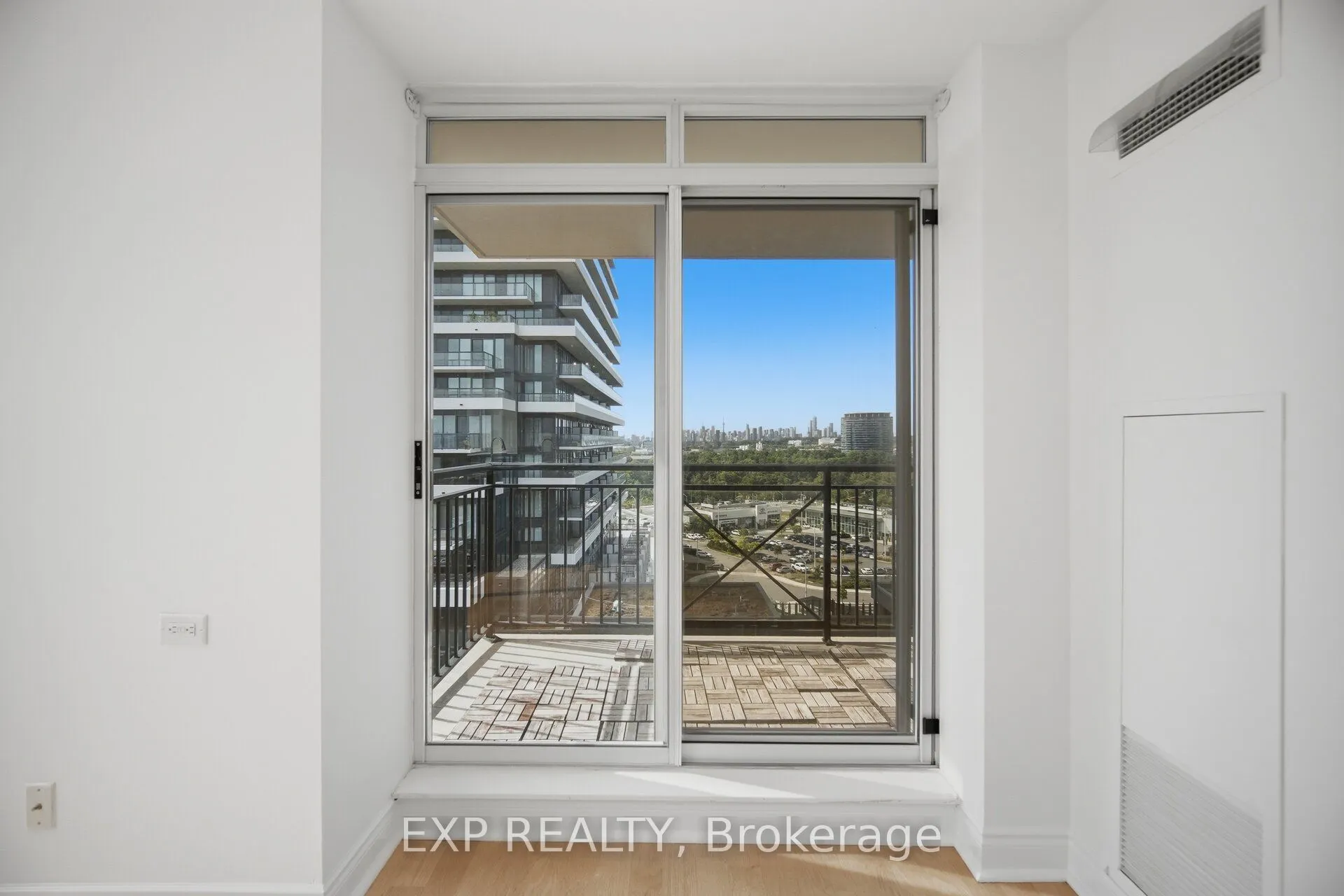 1103 Leslie Street #1103