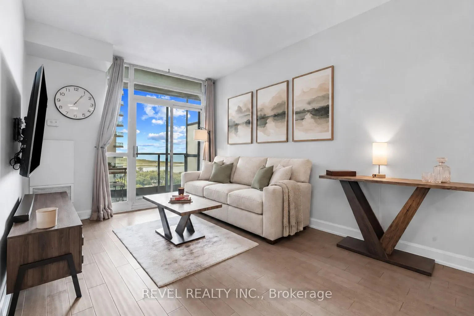 231 Fort York Boulevard #2001