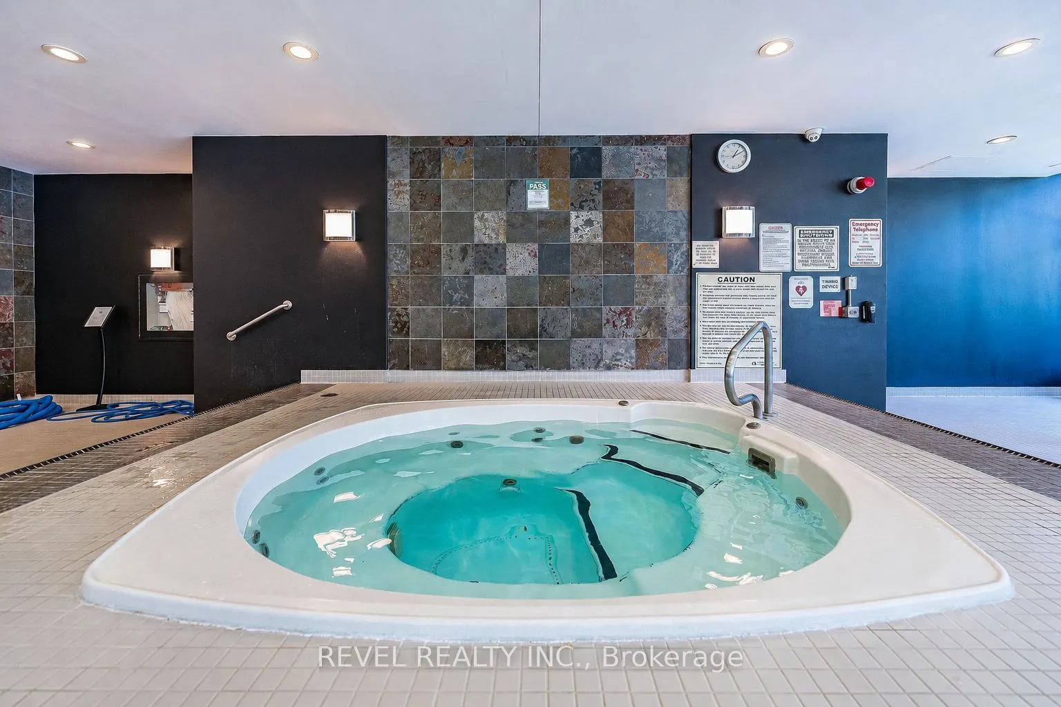 231 Fort York Boulevard #2001