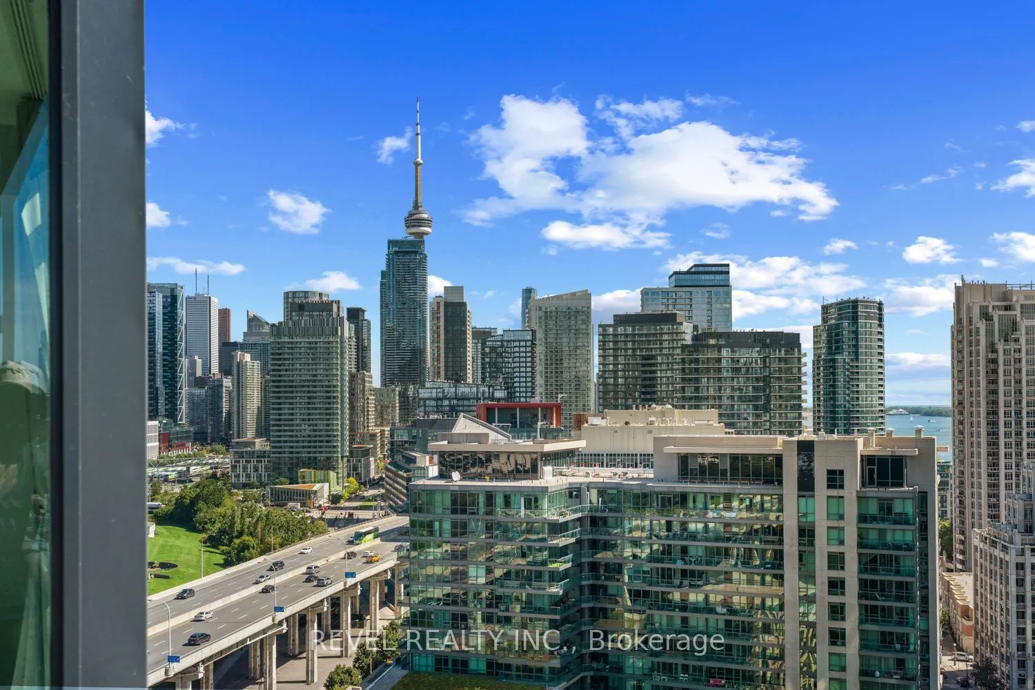 231 Fort York Boulevard #2001