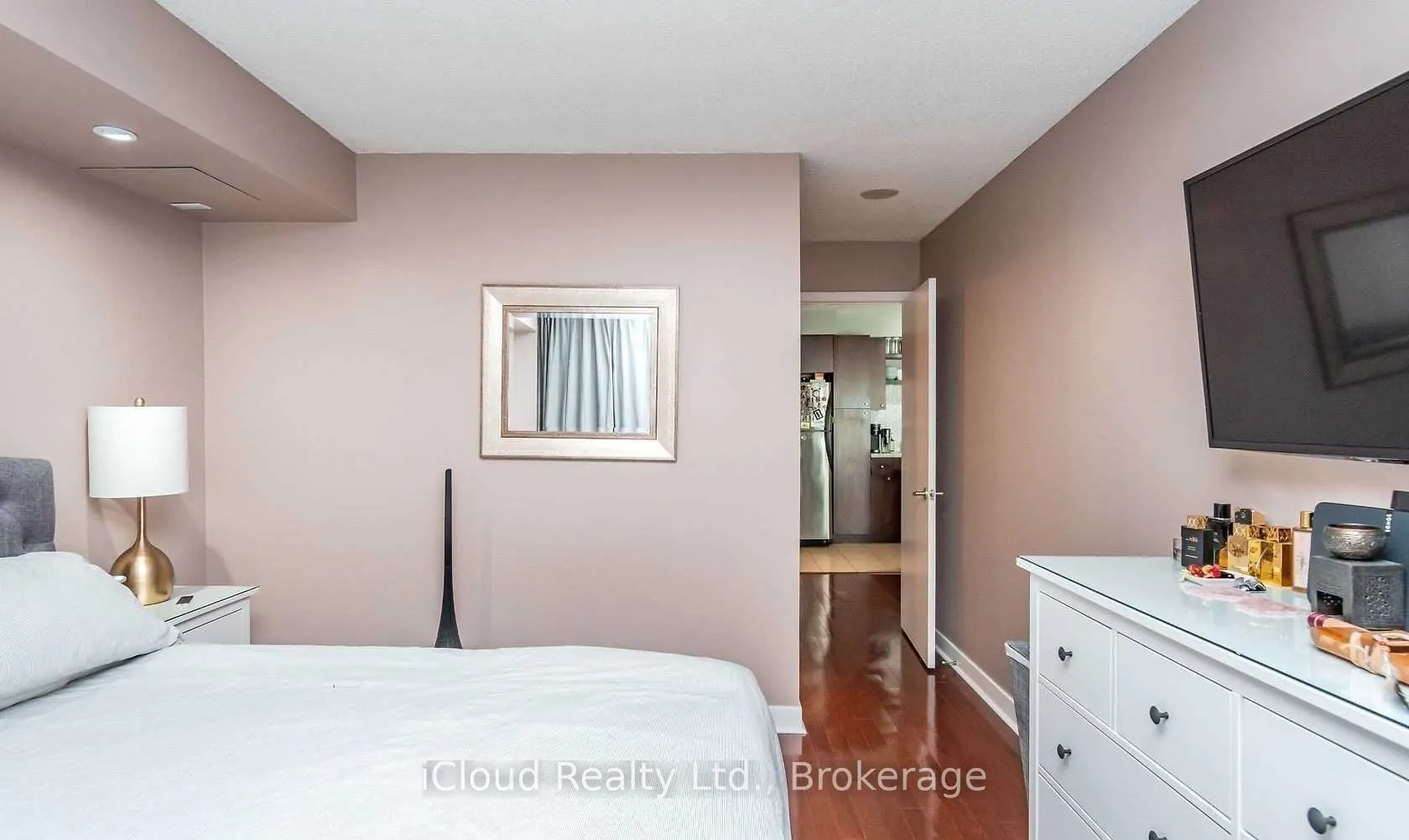 373 Front Street W #505
