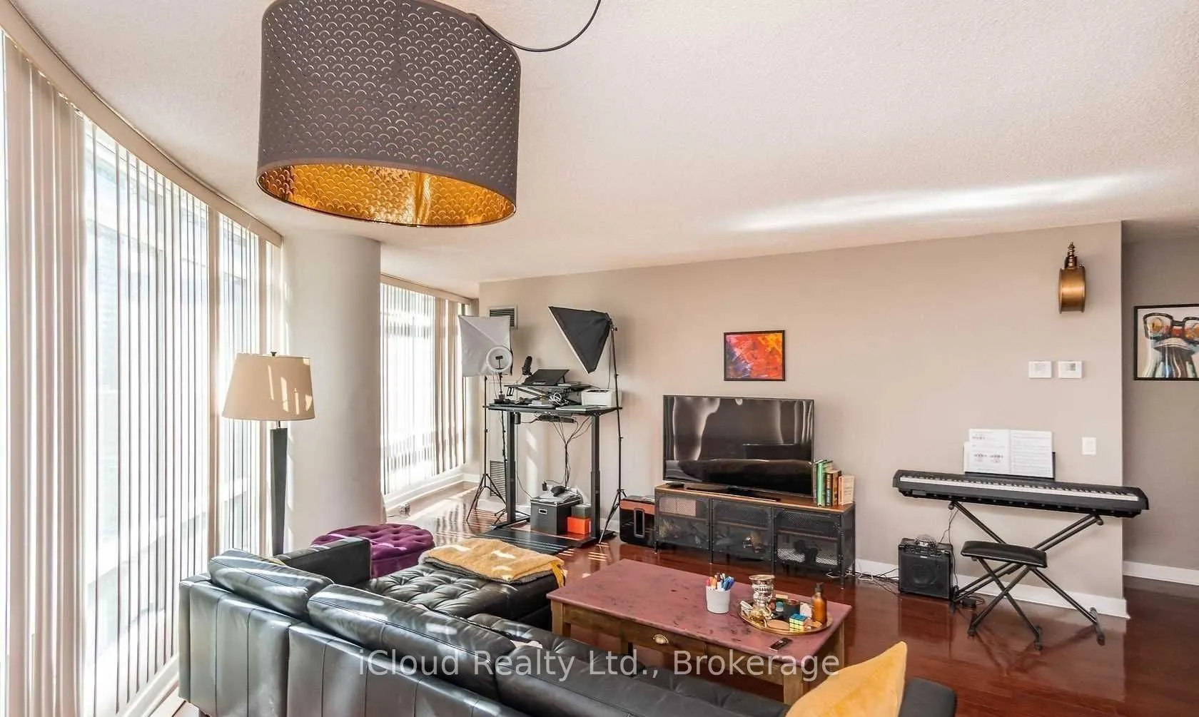 373 Front Street W #505